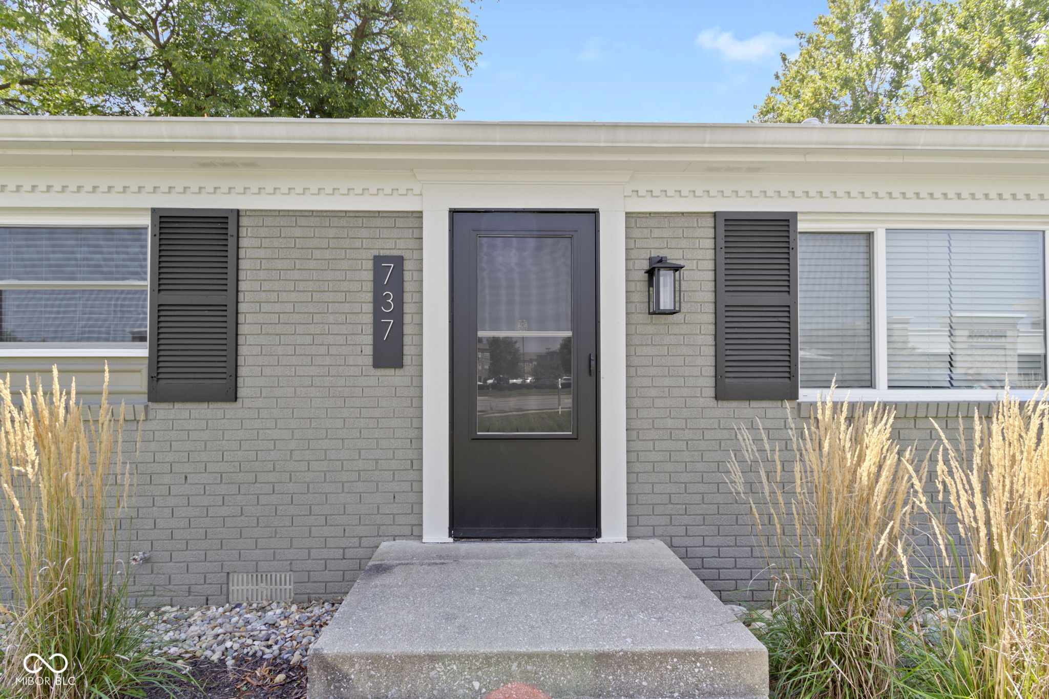 737 E 116th Street