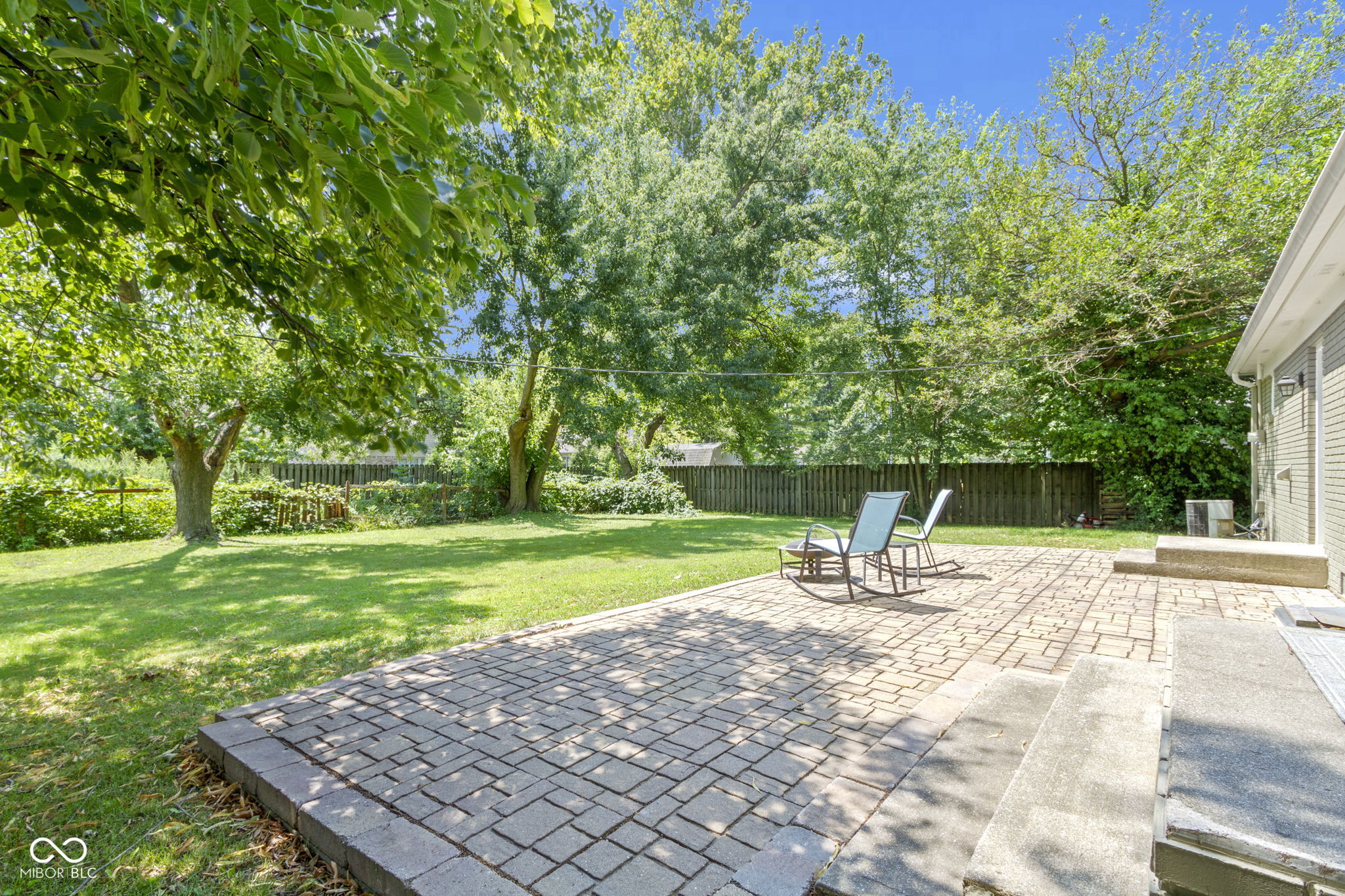 737 E 116th Street