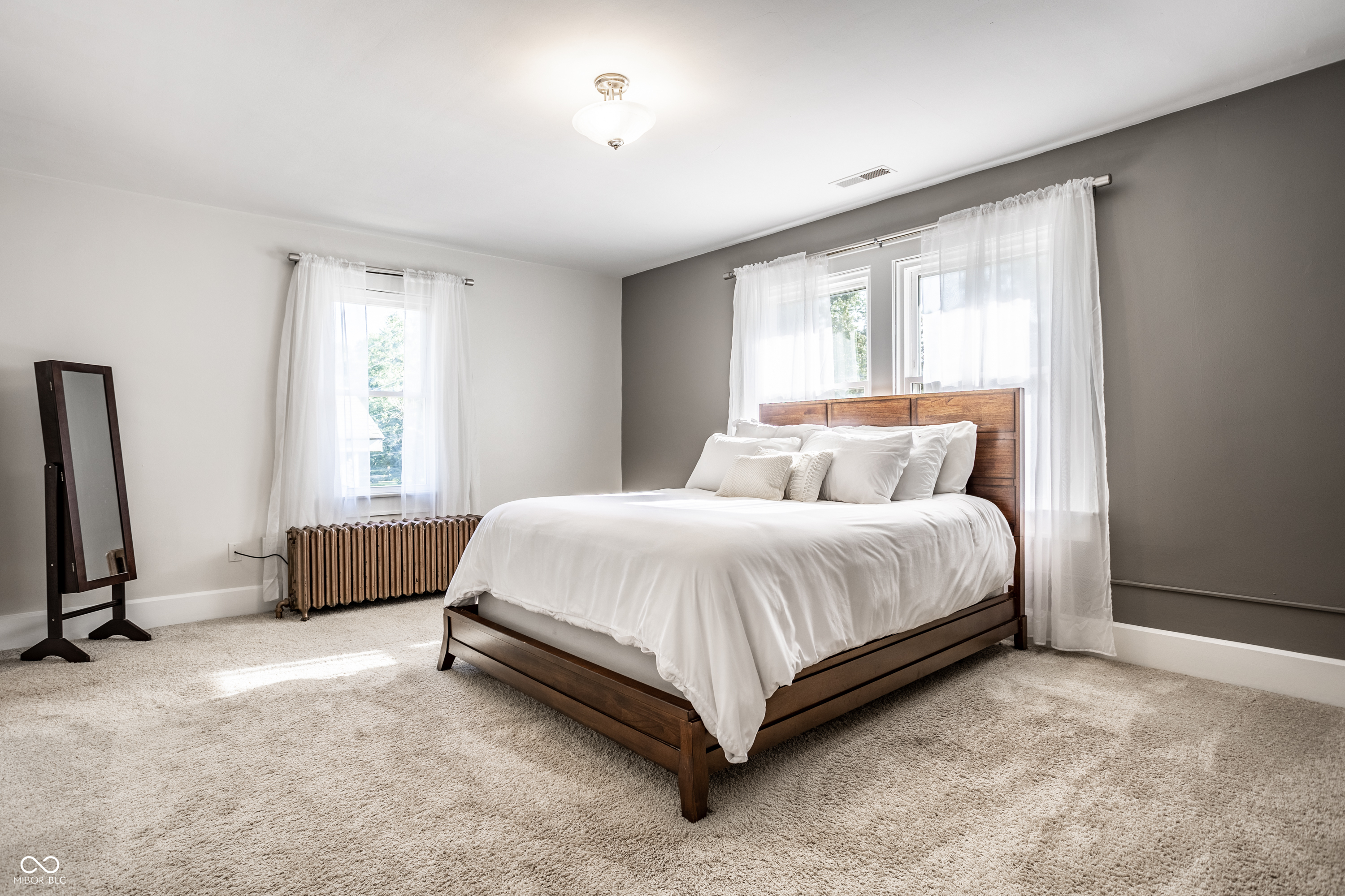 4016 N Illinois Street