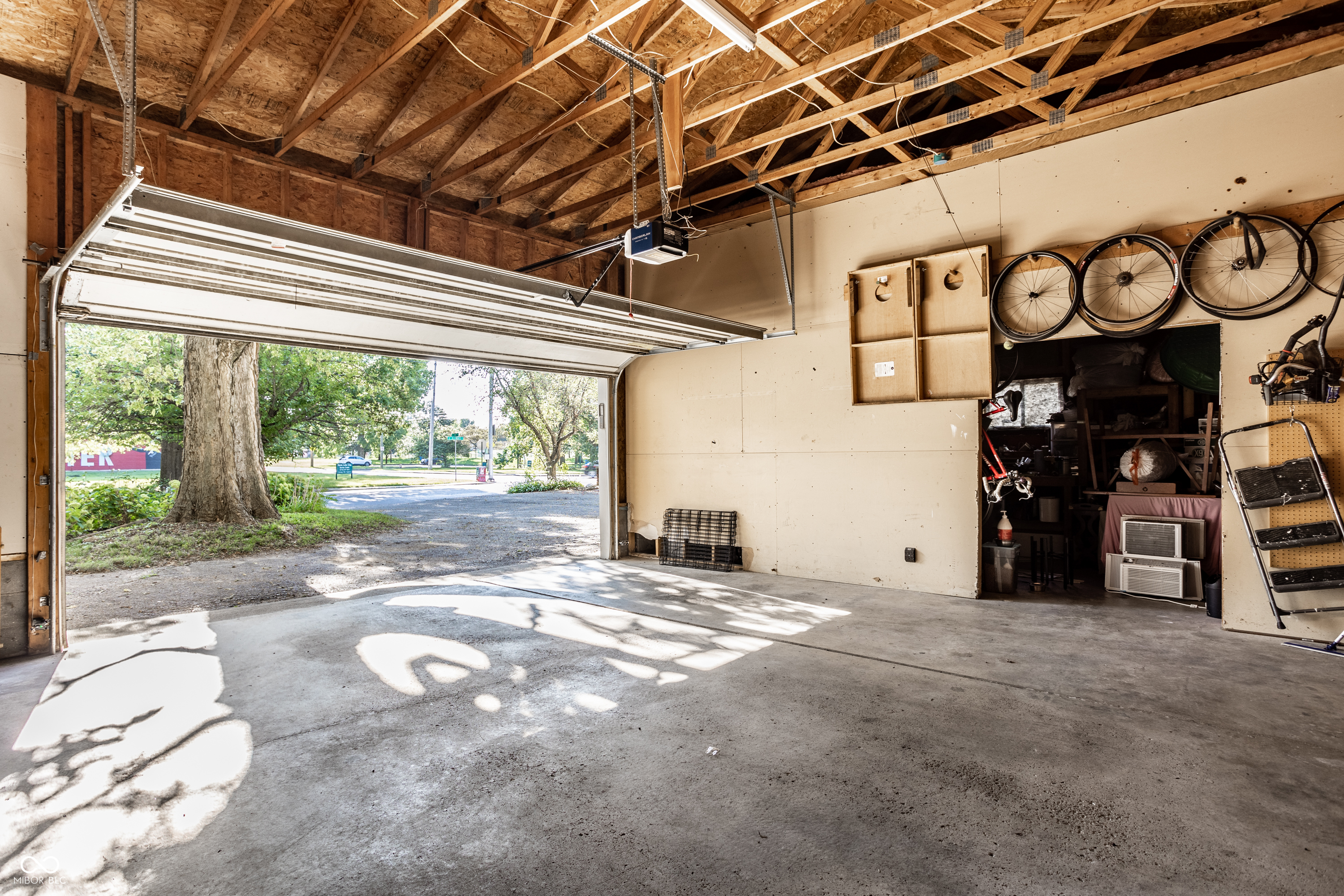 4016 N Illinois Street