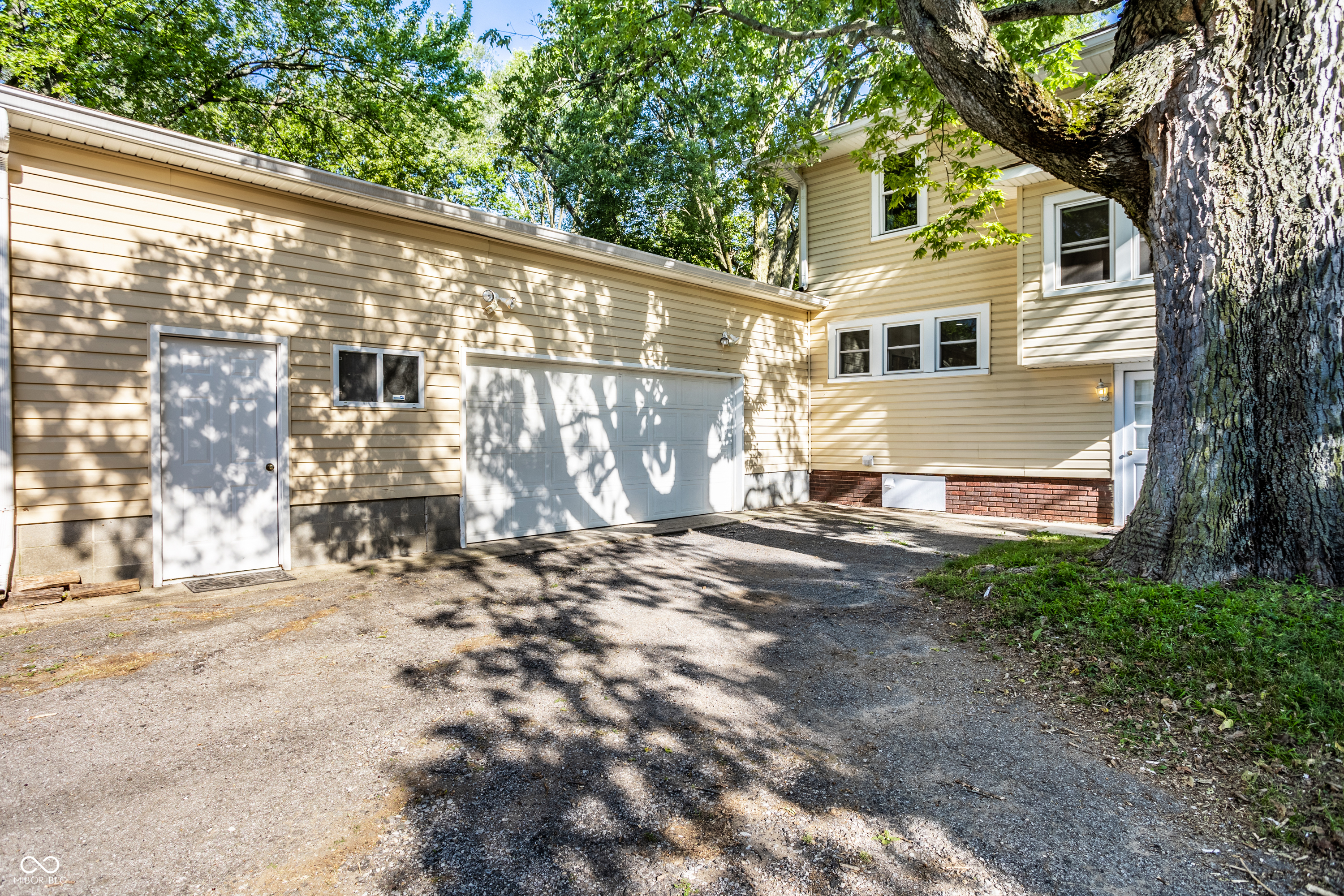 4016 N Illinois Street