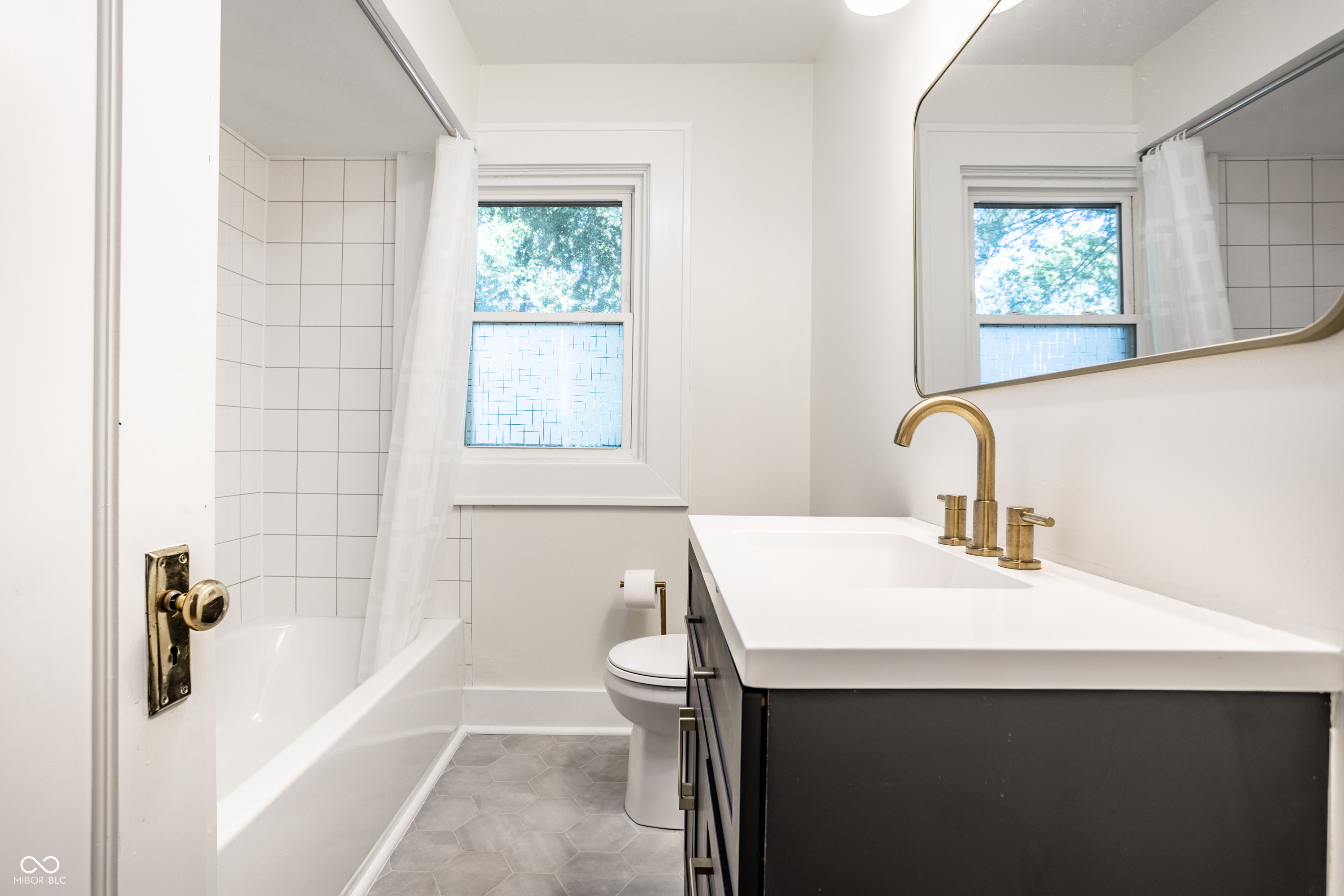 4016 N Illinois Street