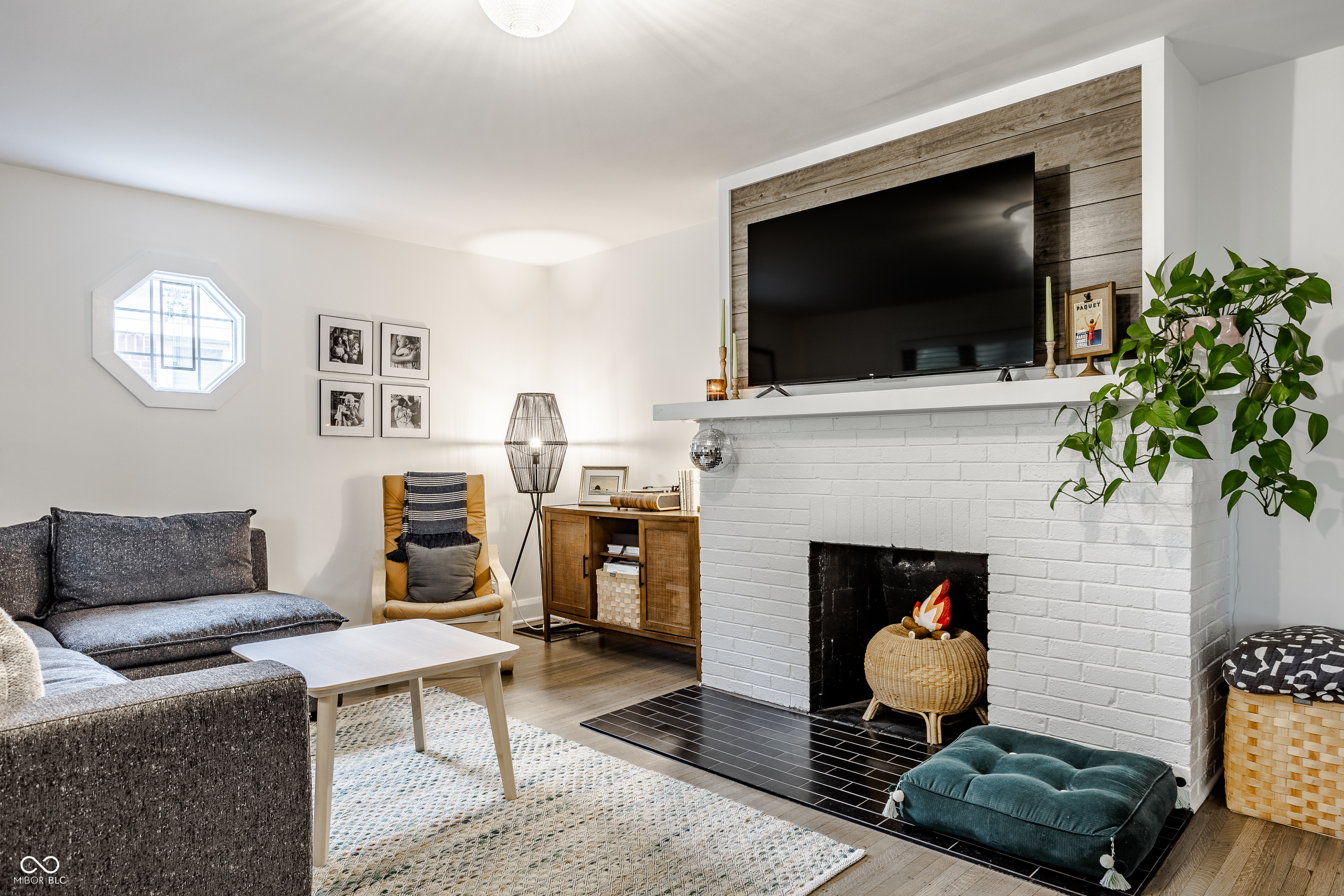 222 W 44th Street