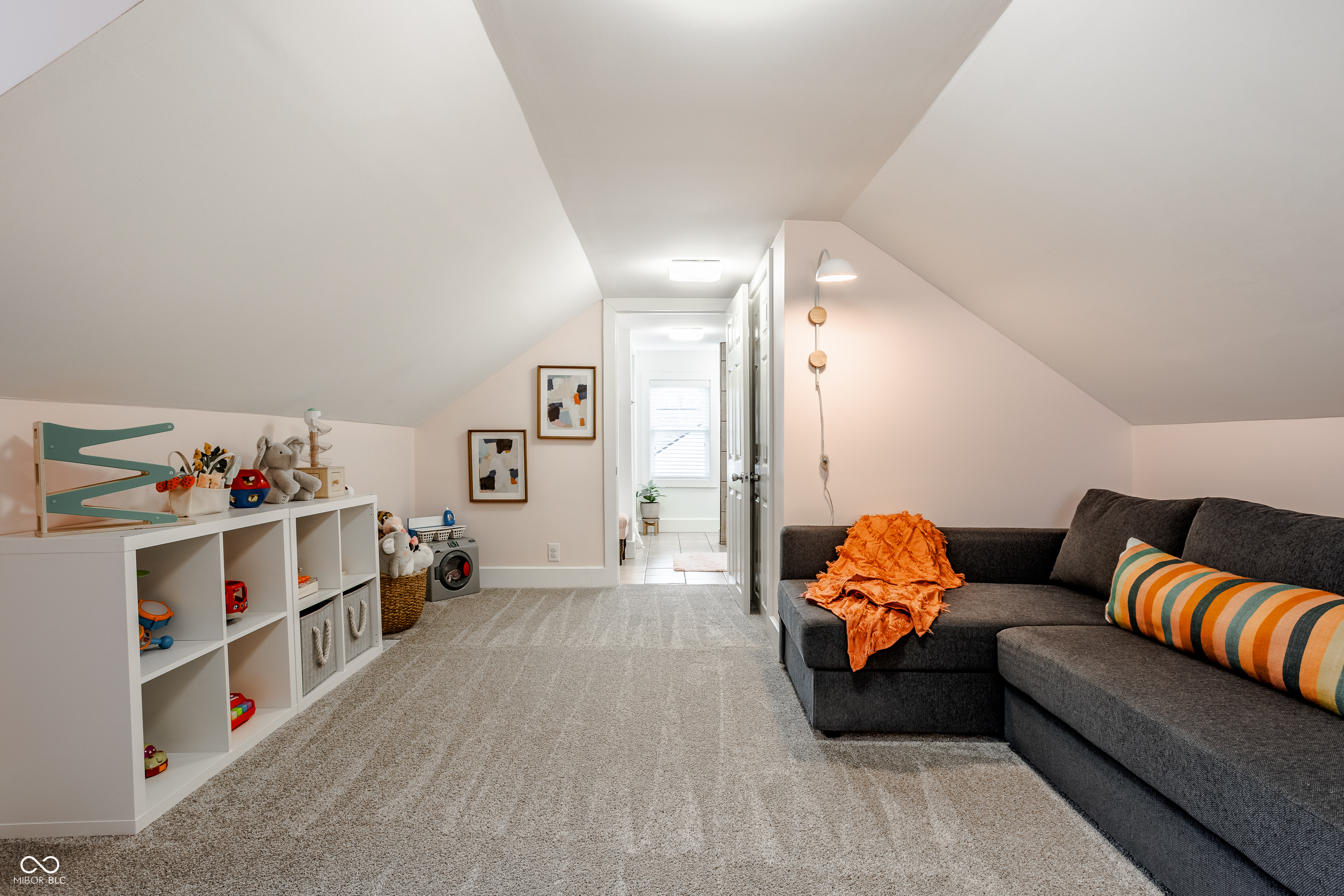 222 W 44th Street