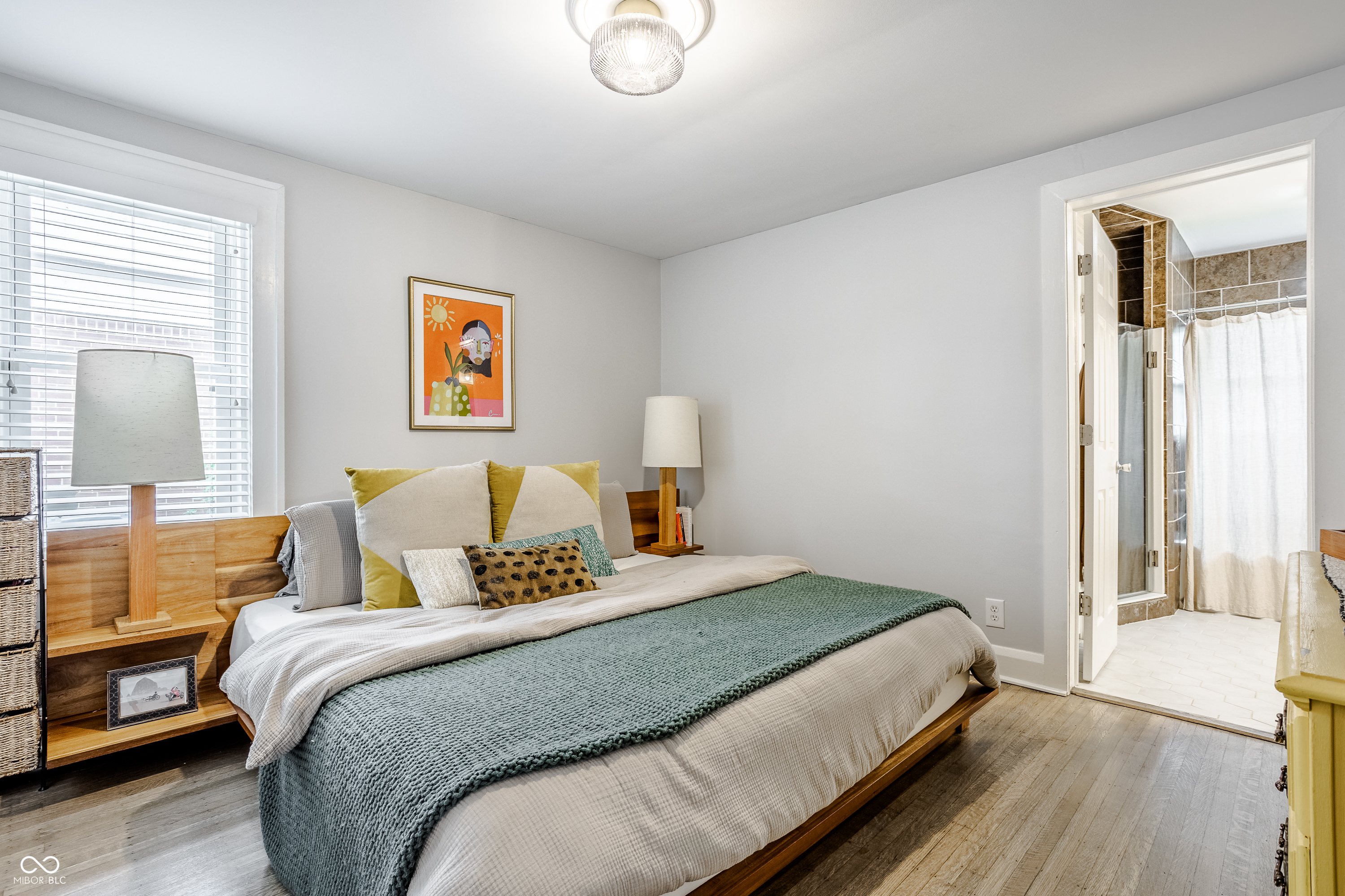 222 W 44th Street