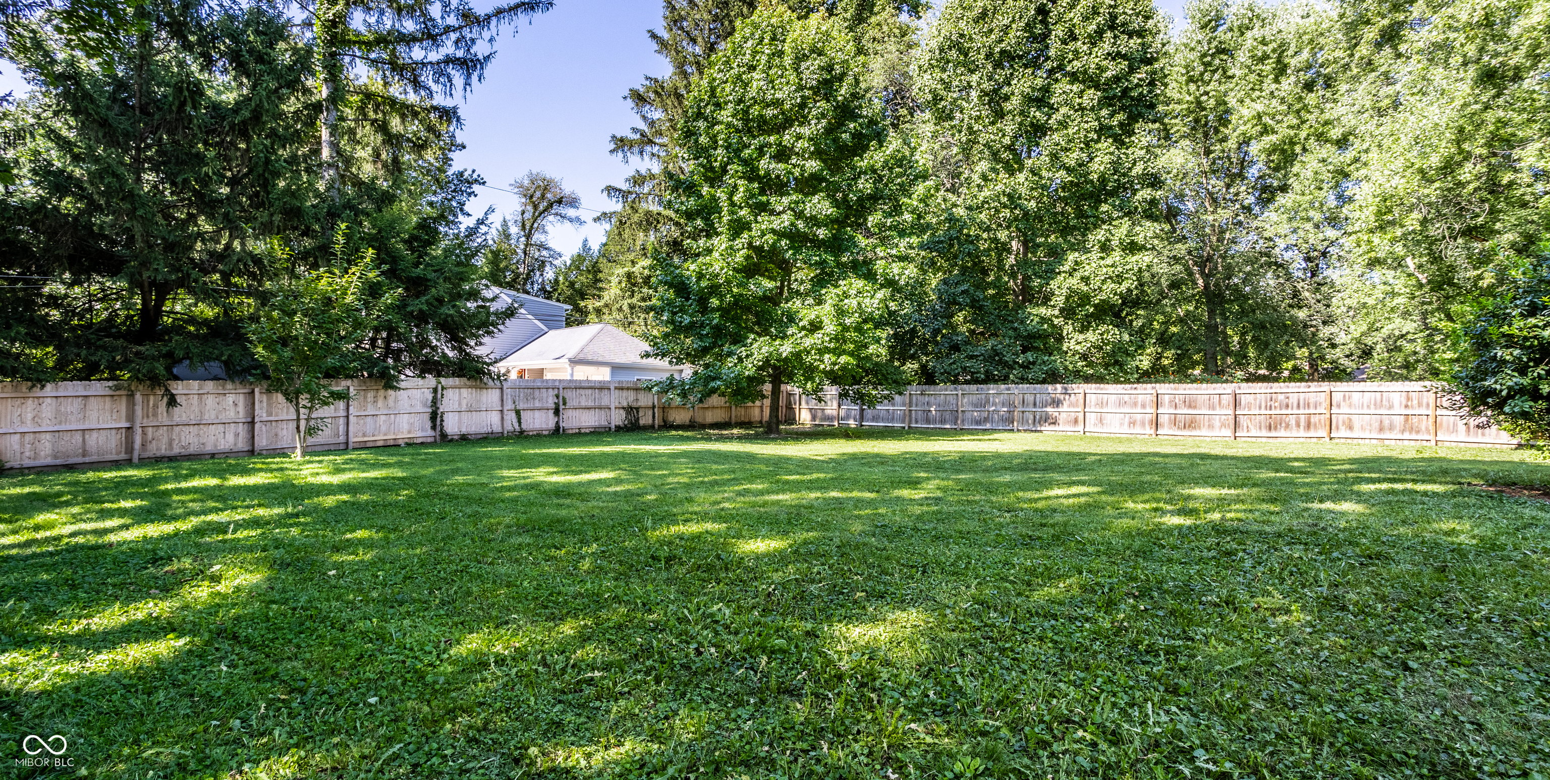 2239 Paula Ln S Drive