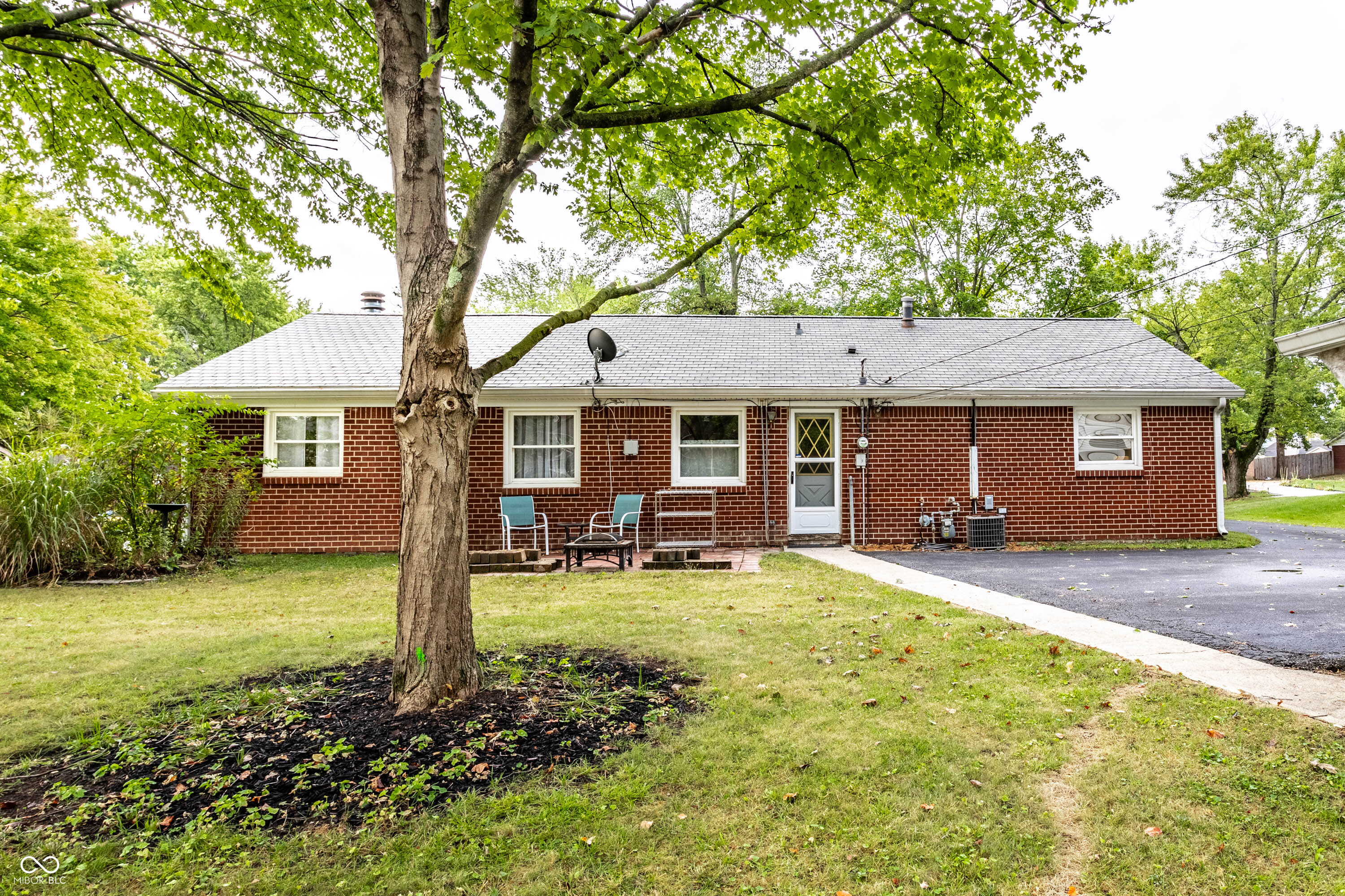 10236 Lawnhaven Drive