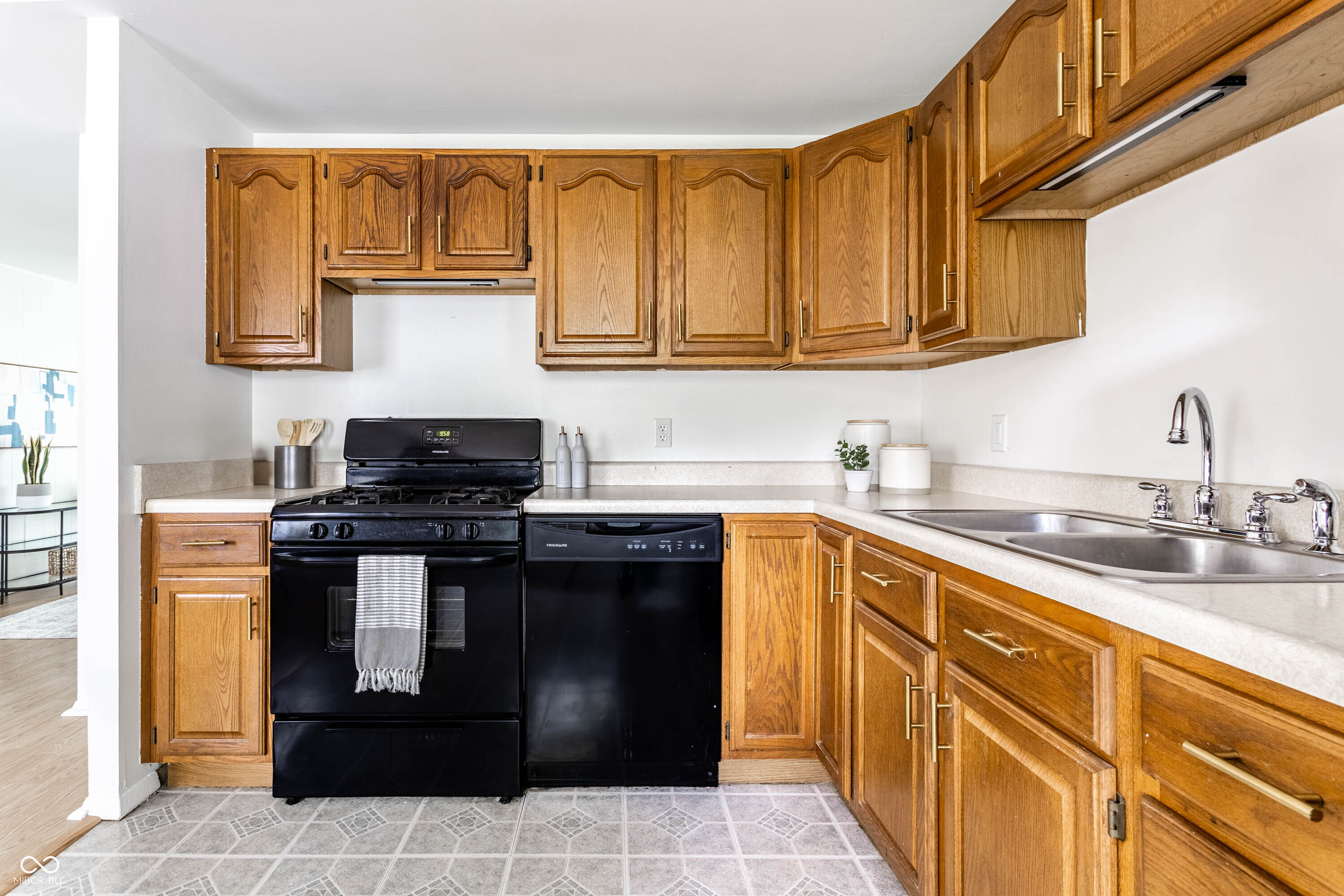 10236 Lawnhaven Drive