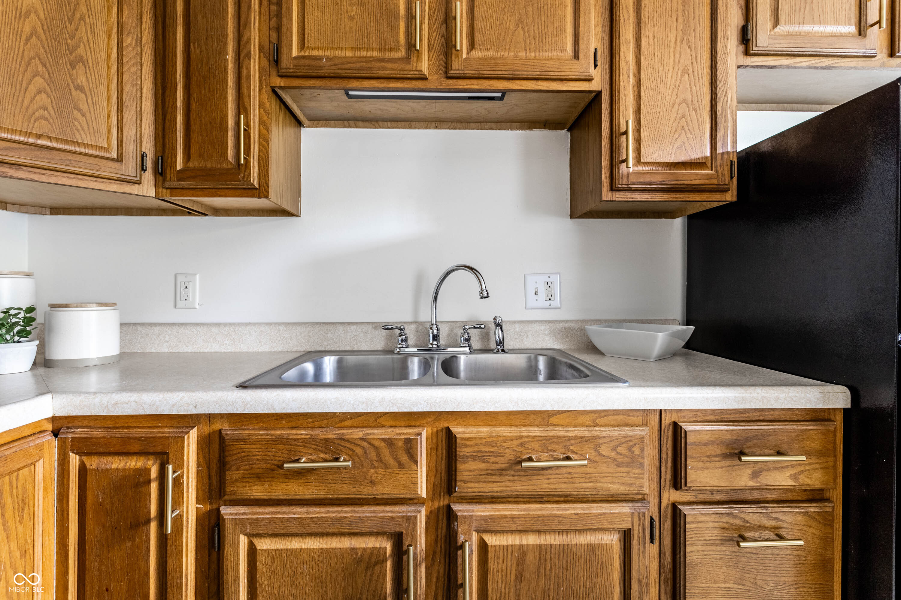 10236 Lawnhaven Drive