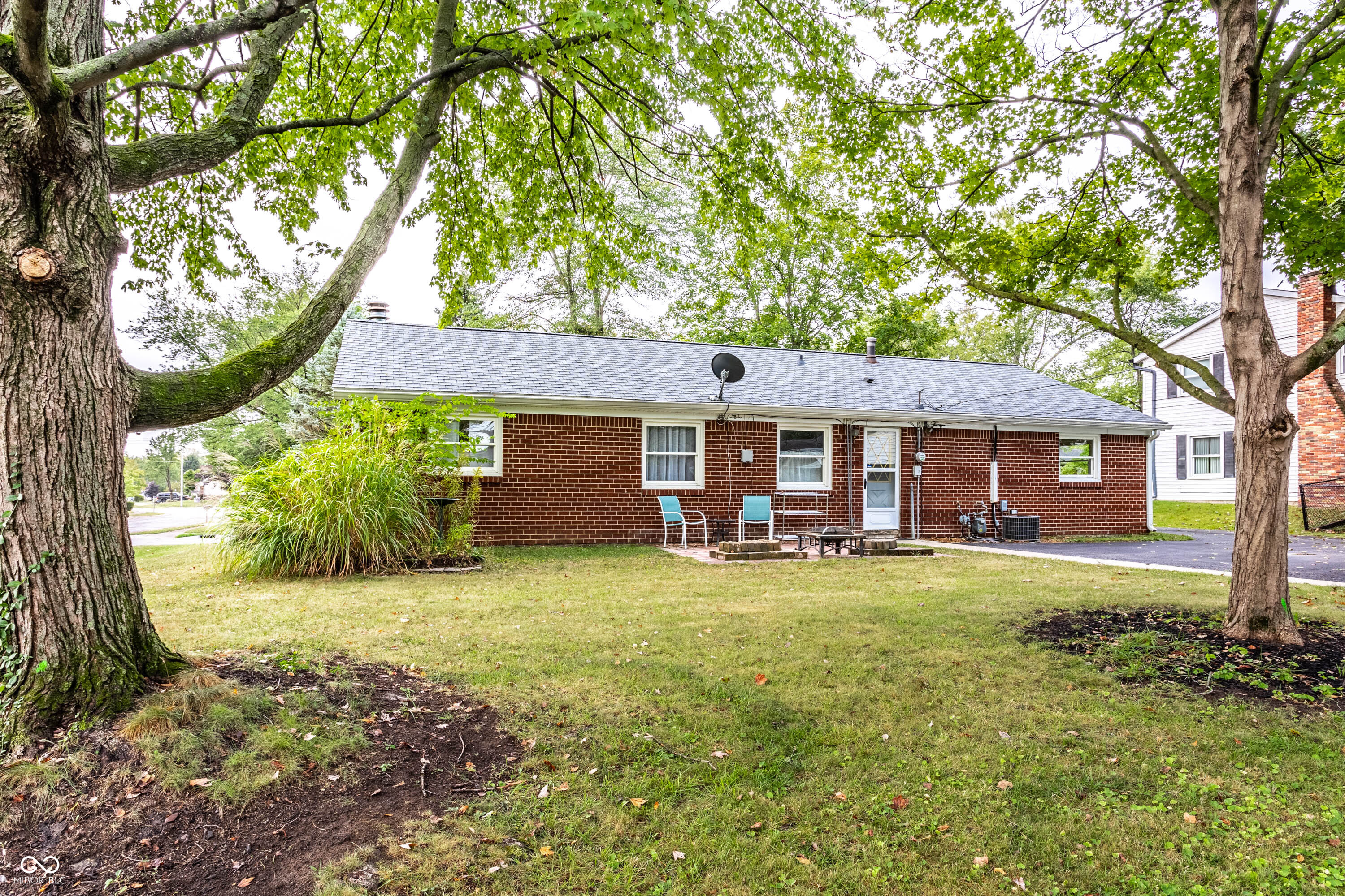 10236 Lawnhaven Drive