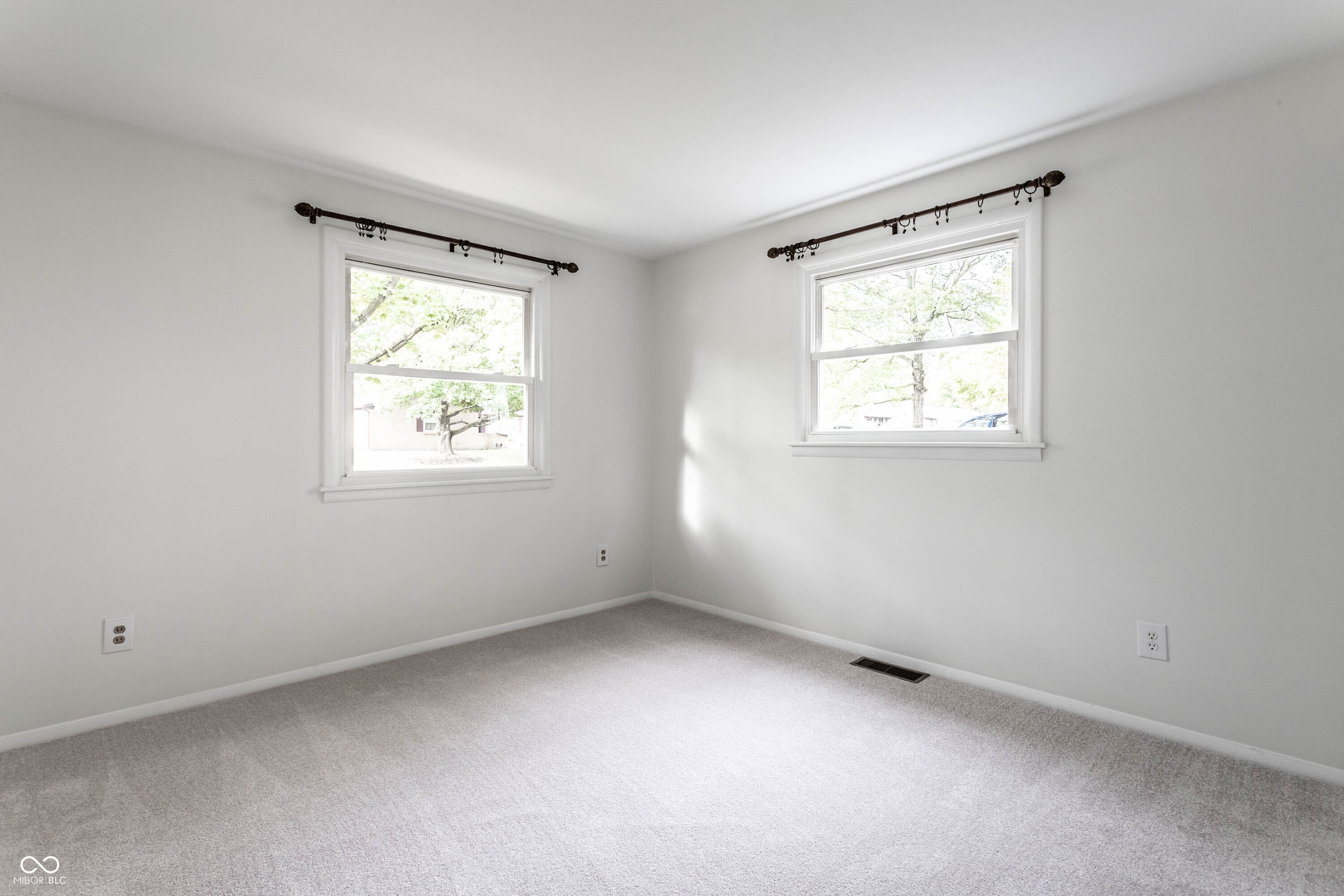 10236 Lawnhaven Drive