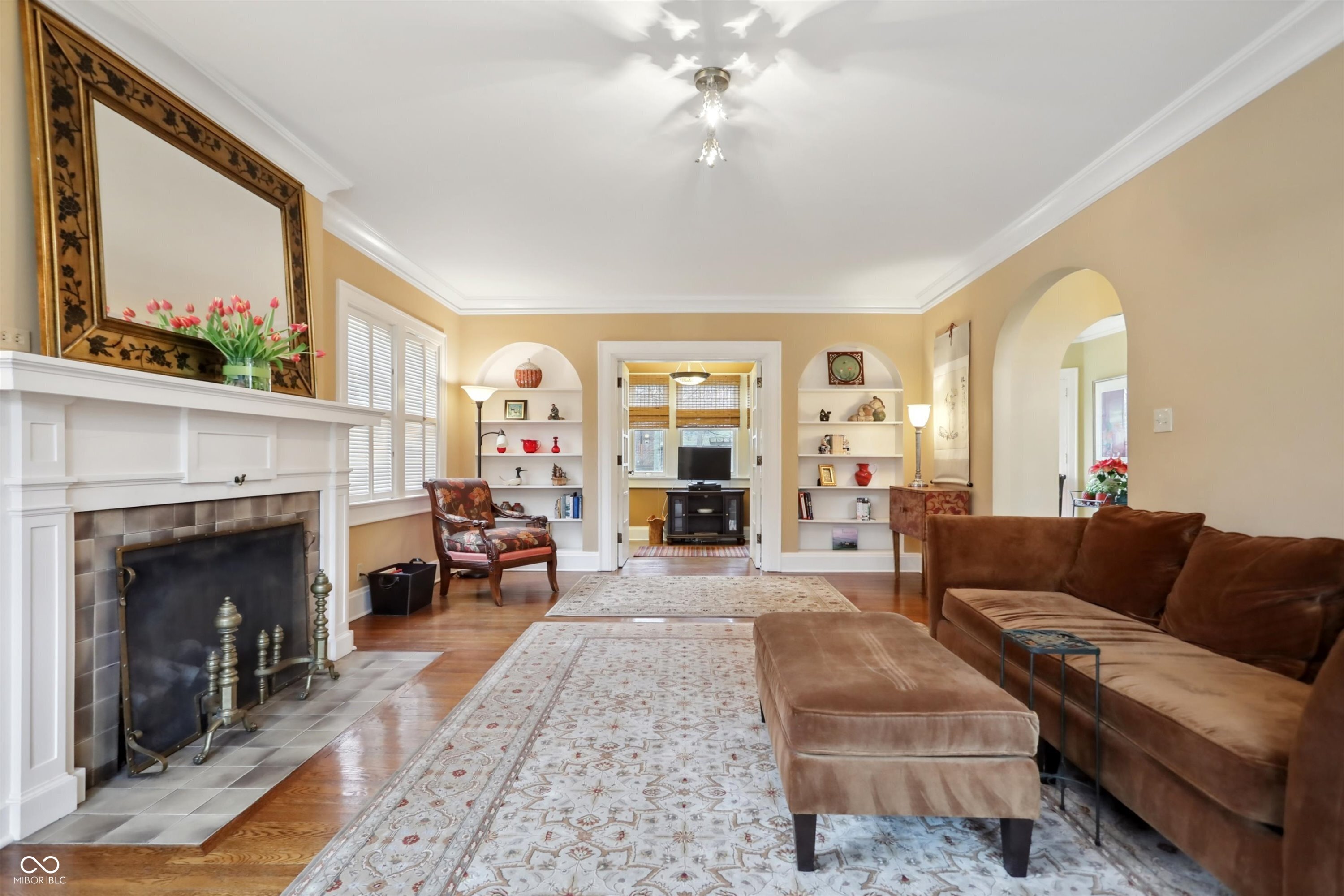 43 W Hampton Drive