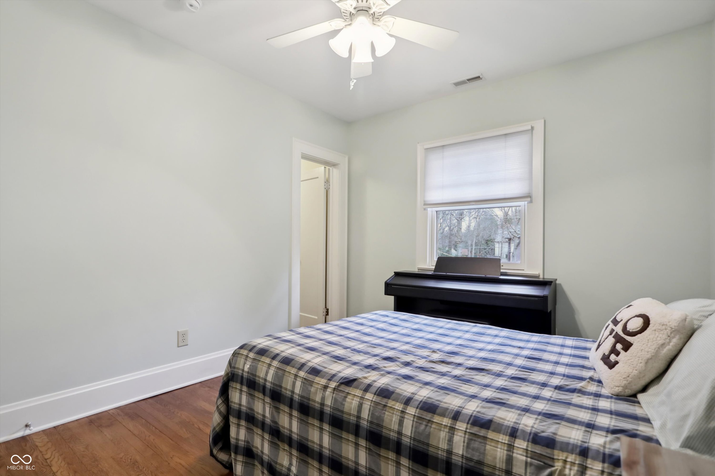 43 W Hampton Drive