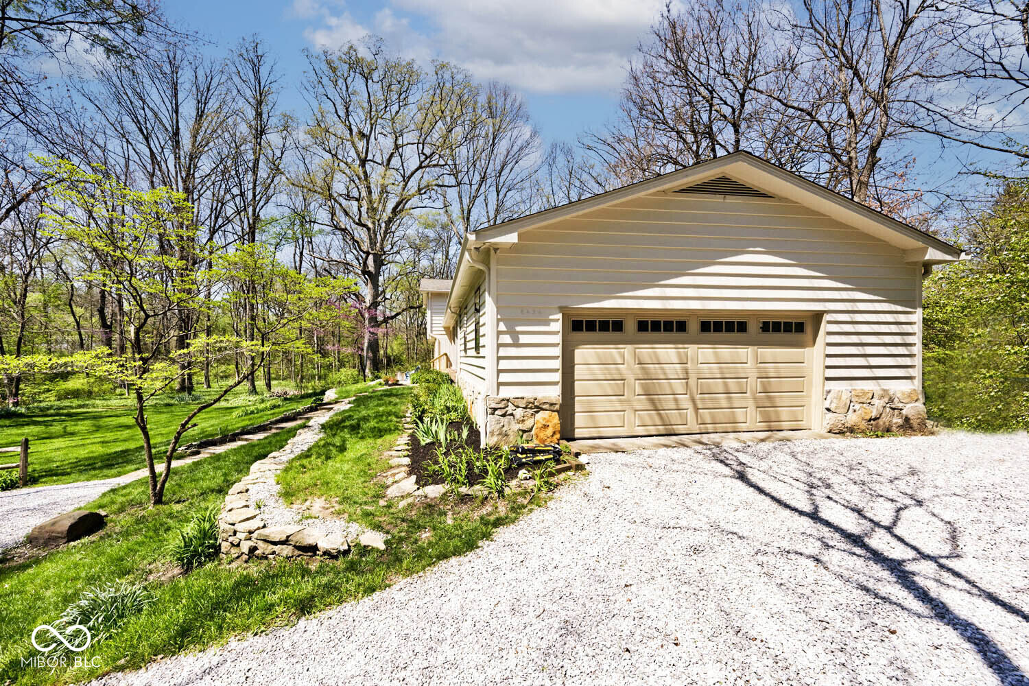 6454 Dean Road