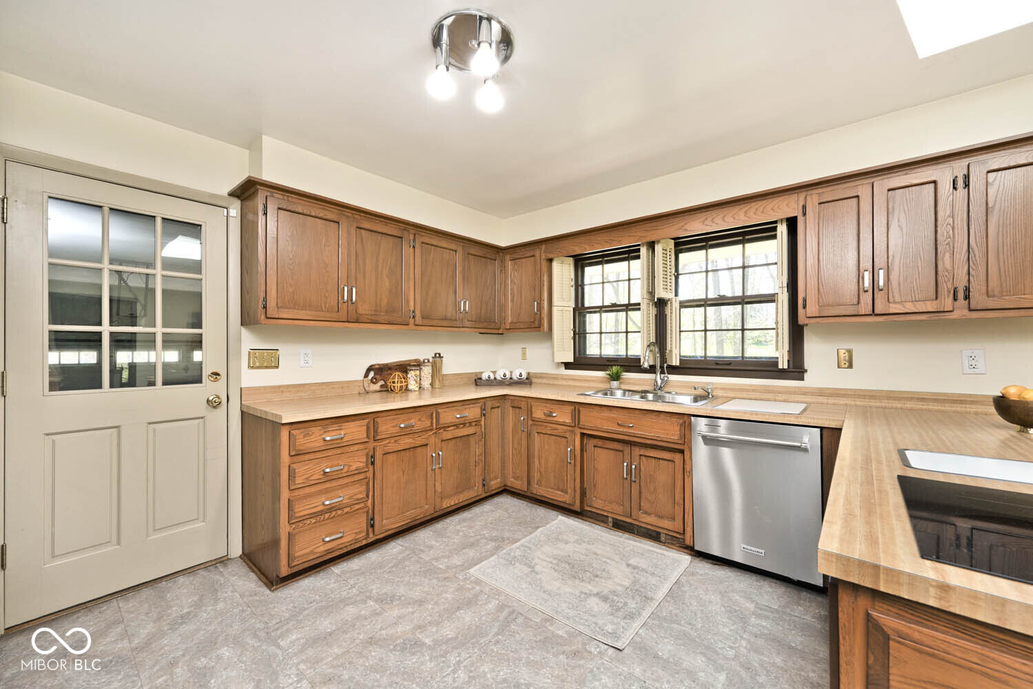 6454 Dean Road