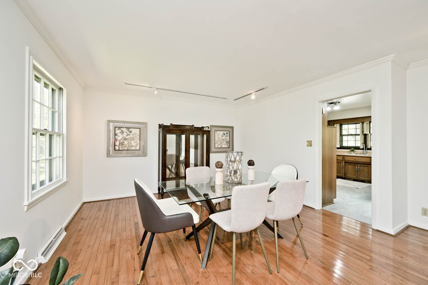 6454 Dean Road