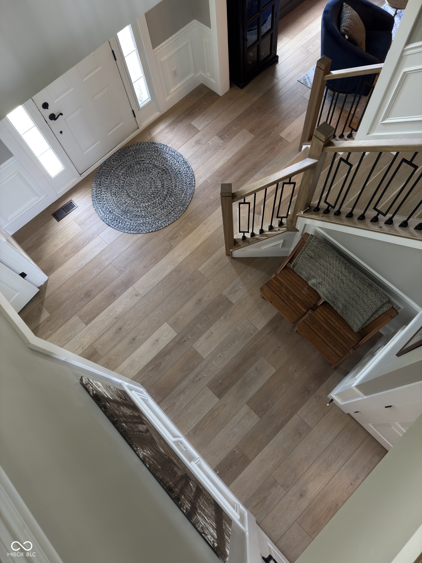 5865 Hollythorn Place