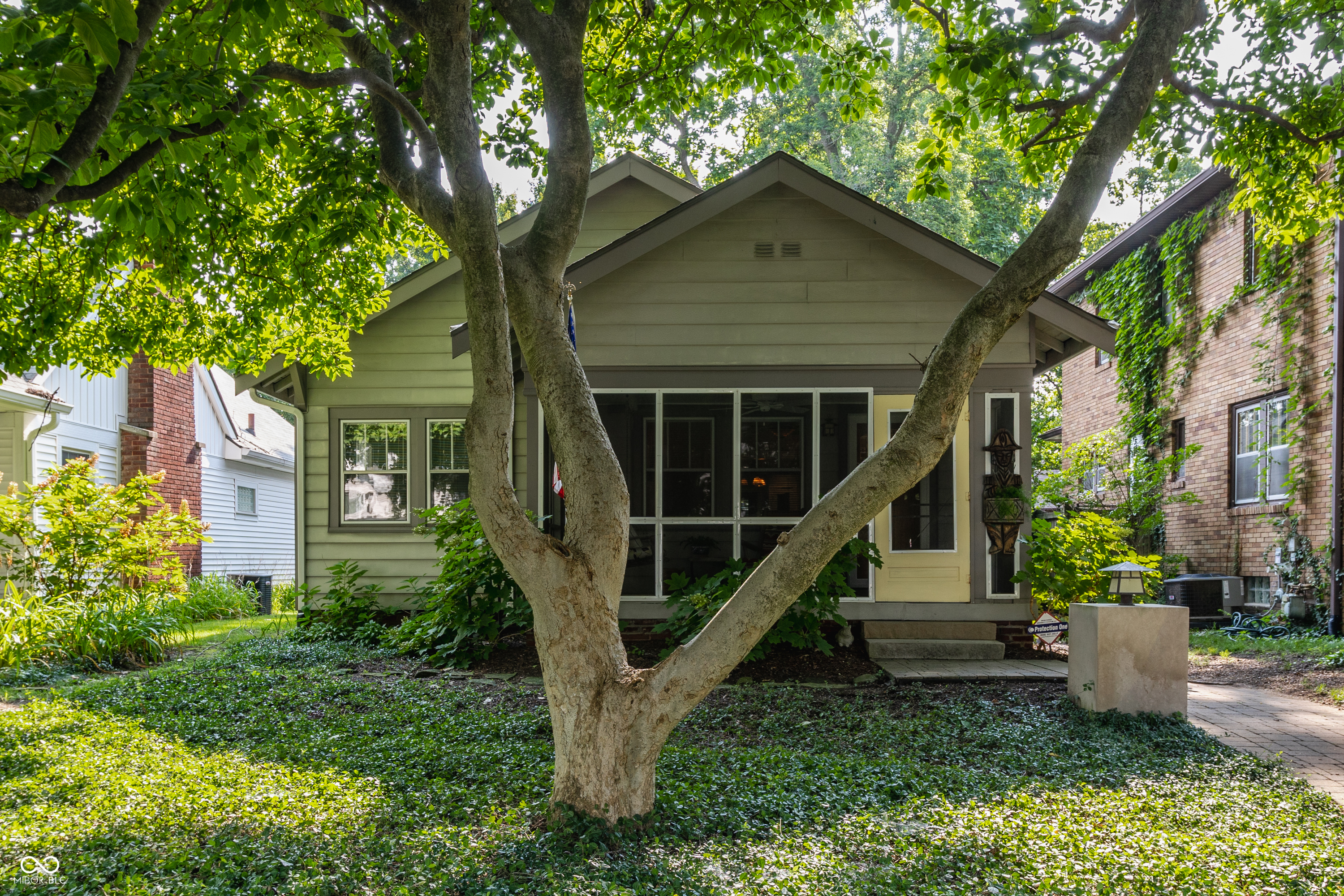 5337 Central Avenue
