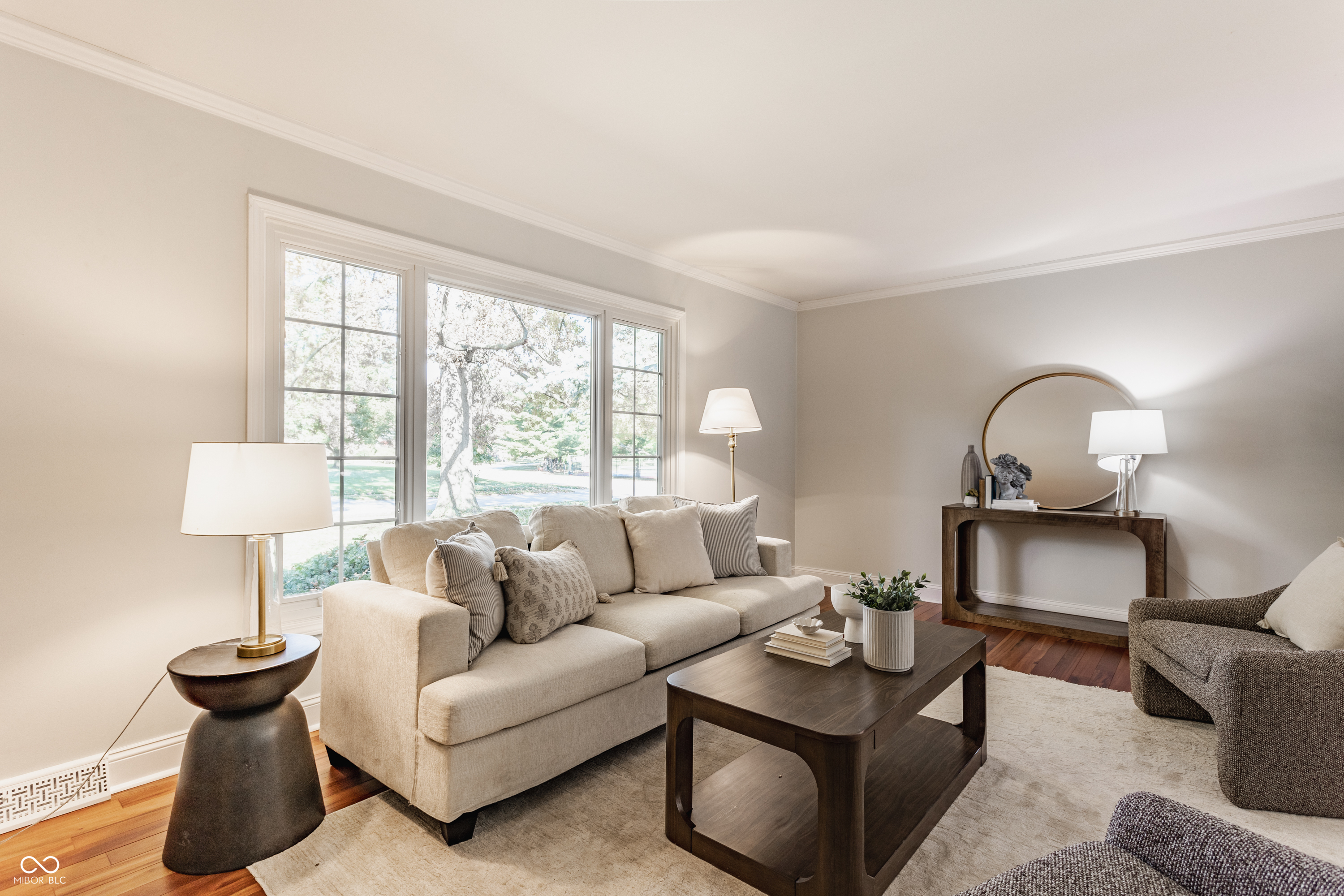 9 Lakeview Court