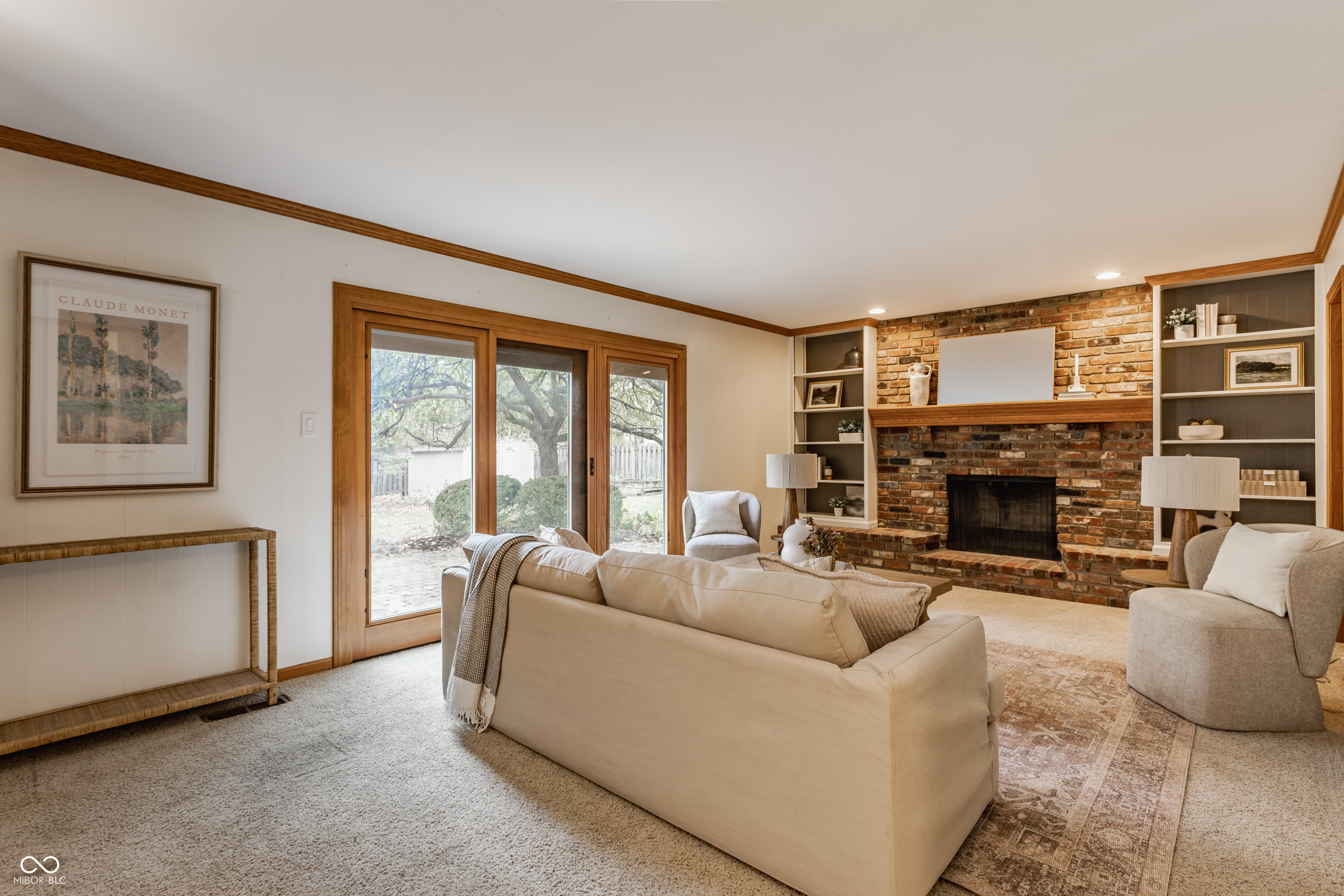 9 Lakeview Court