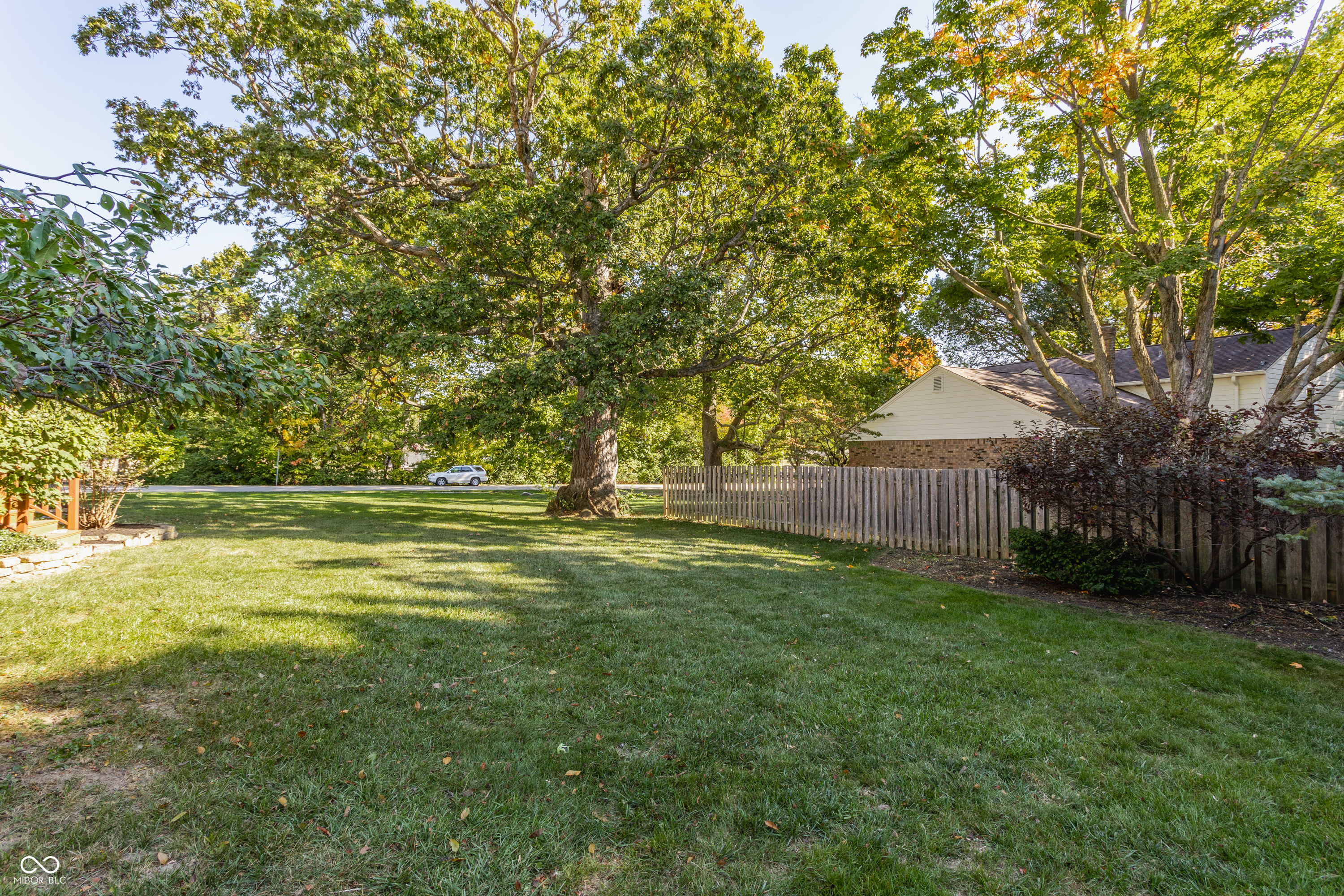 9 Lakeview Court