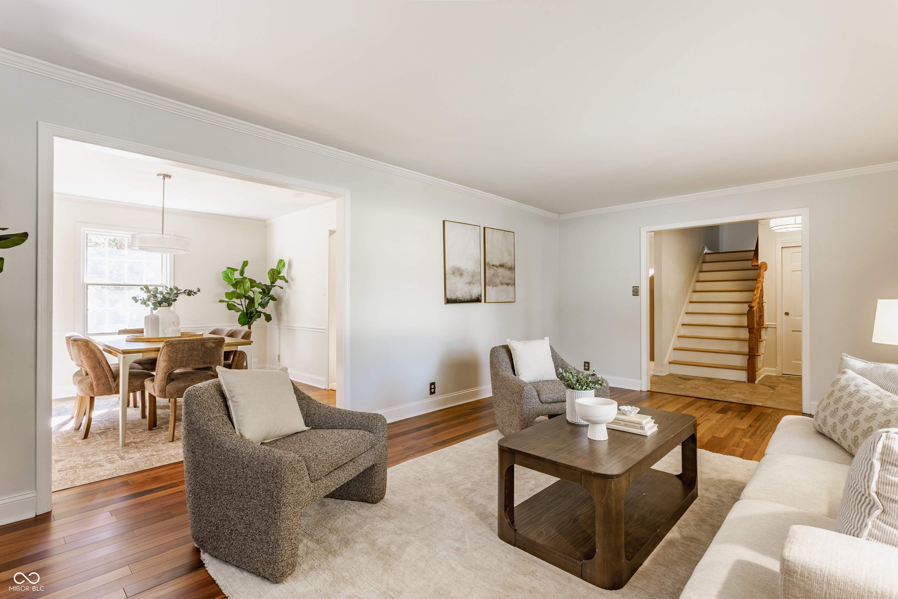 9 Lakeview Court