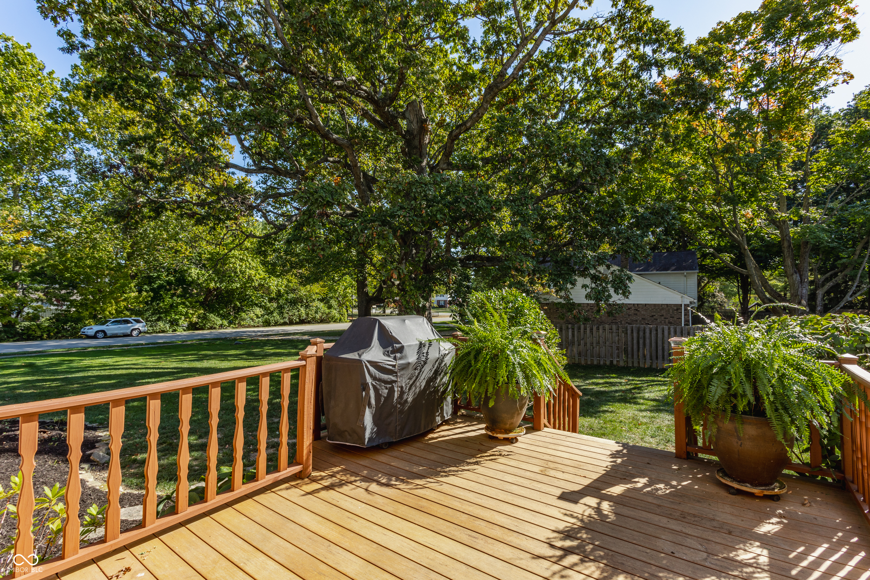 9 Lakeview Court