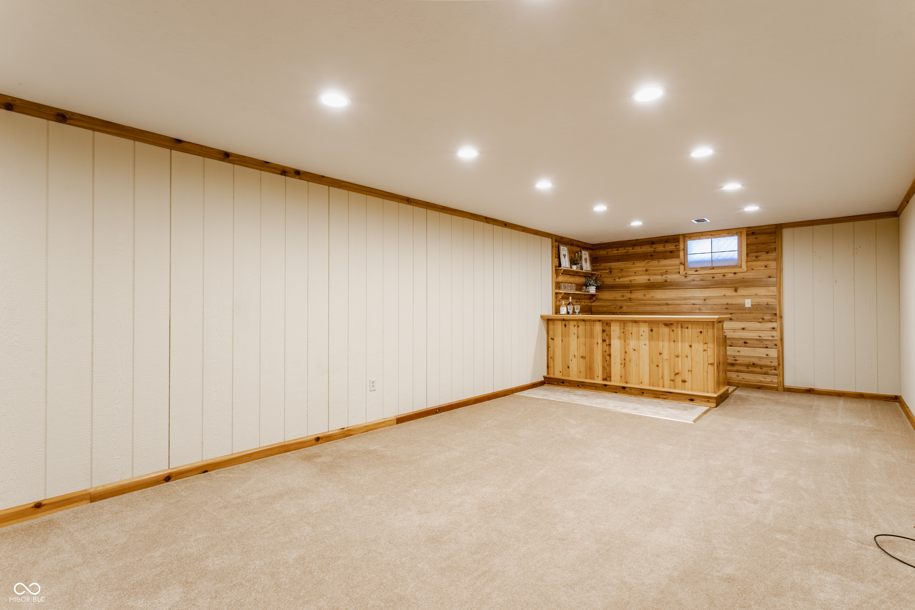 9 Lakeview Court