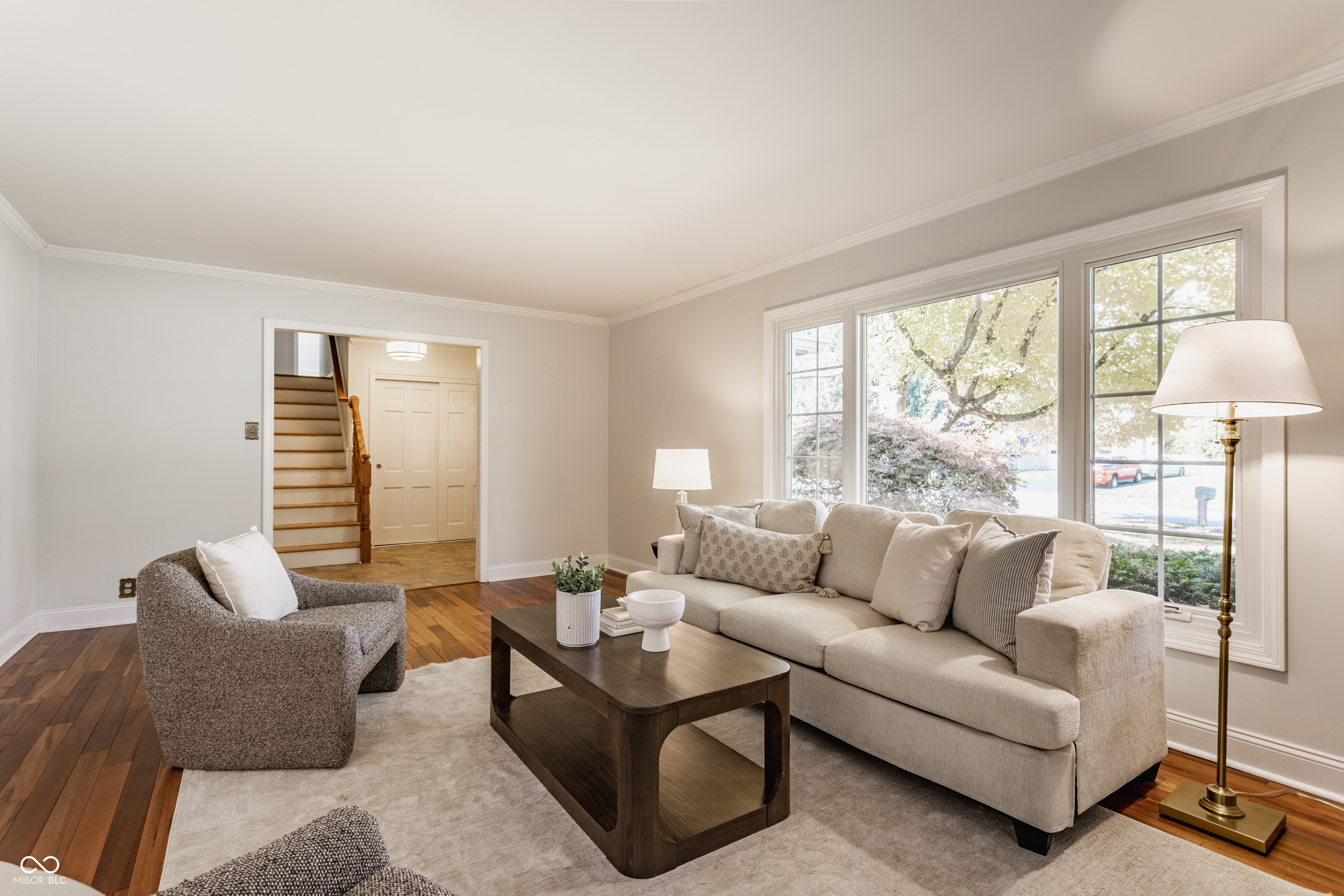 9 Lakeview Court