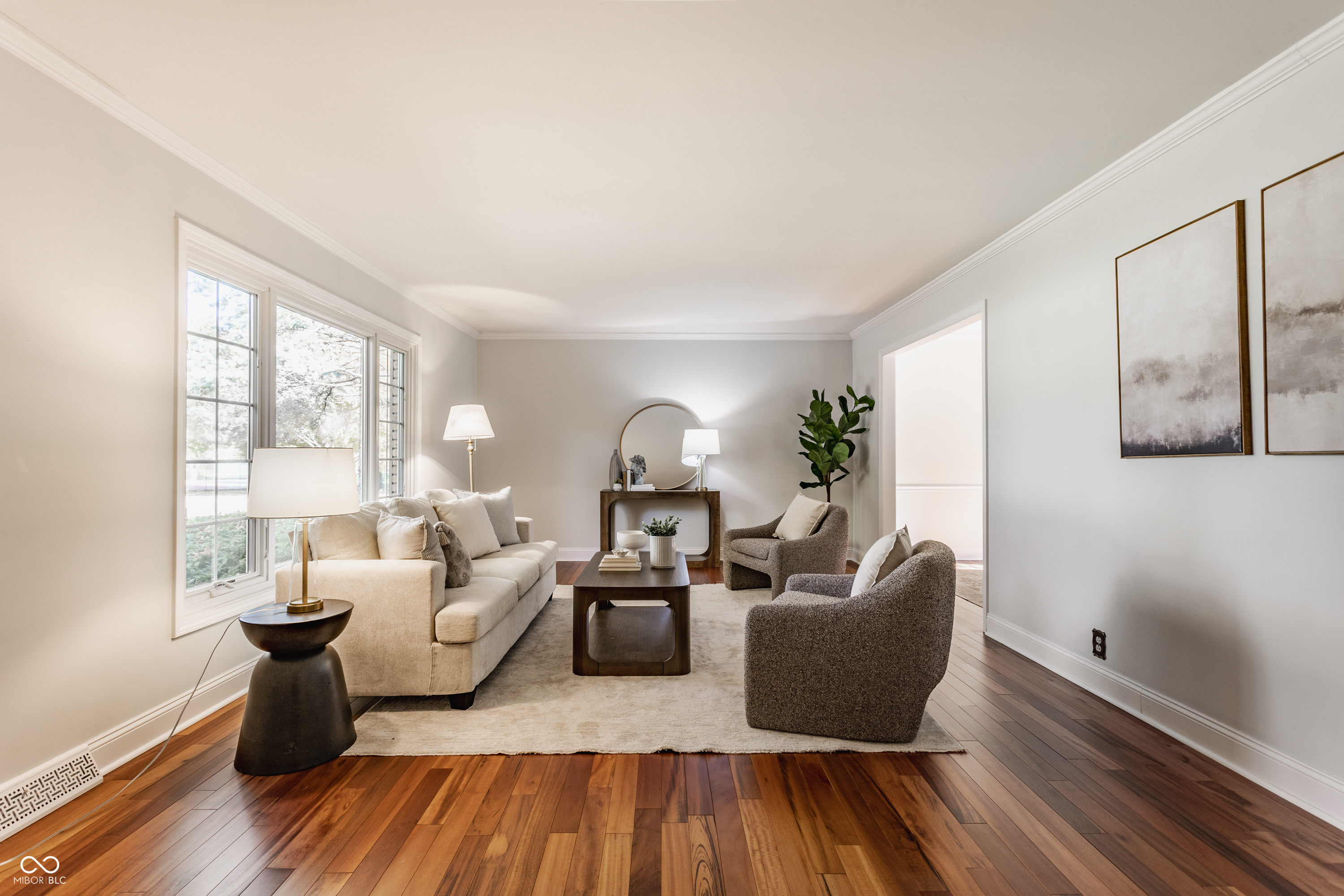 9 Lakeview Court