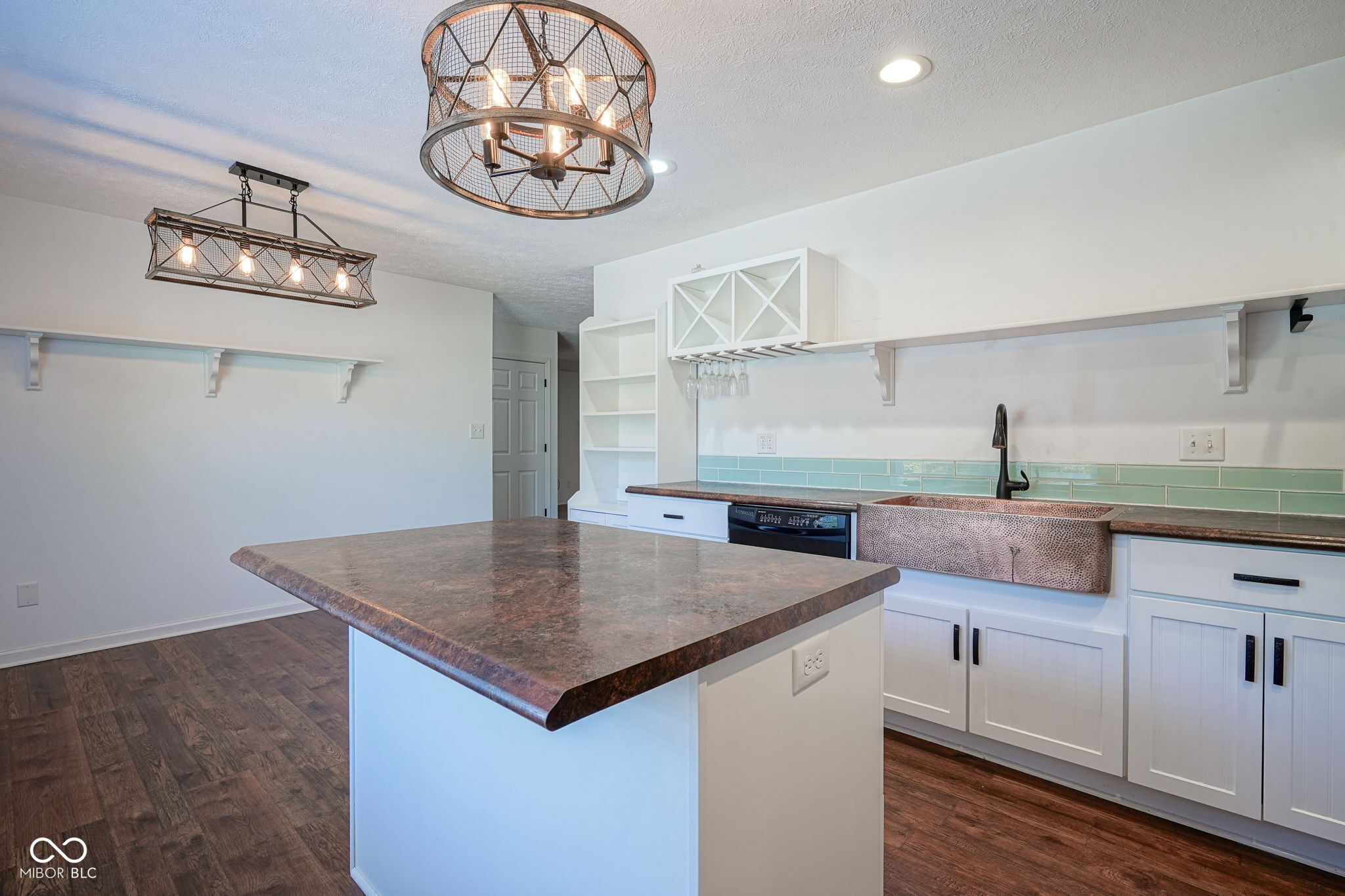 2789 Lucas Drive