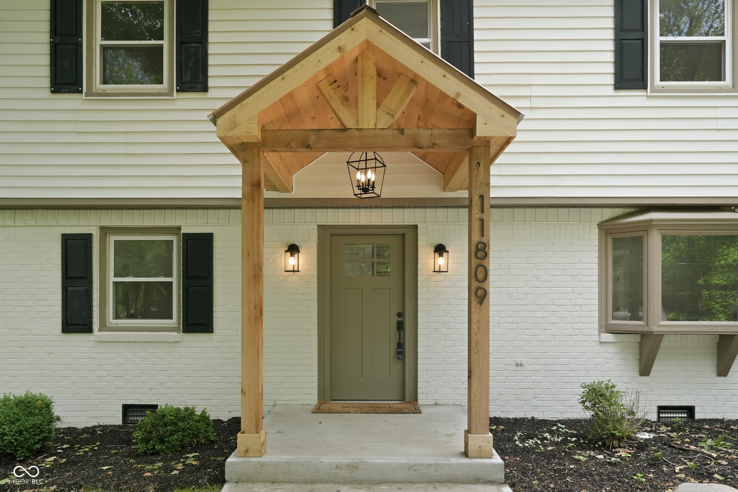 11809 Pebble Brook Lane
