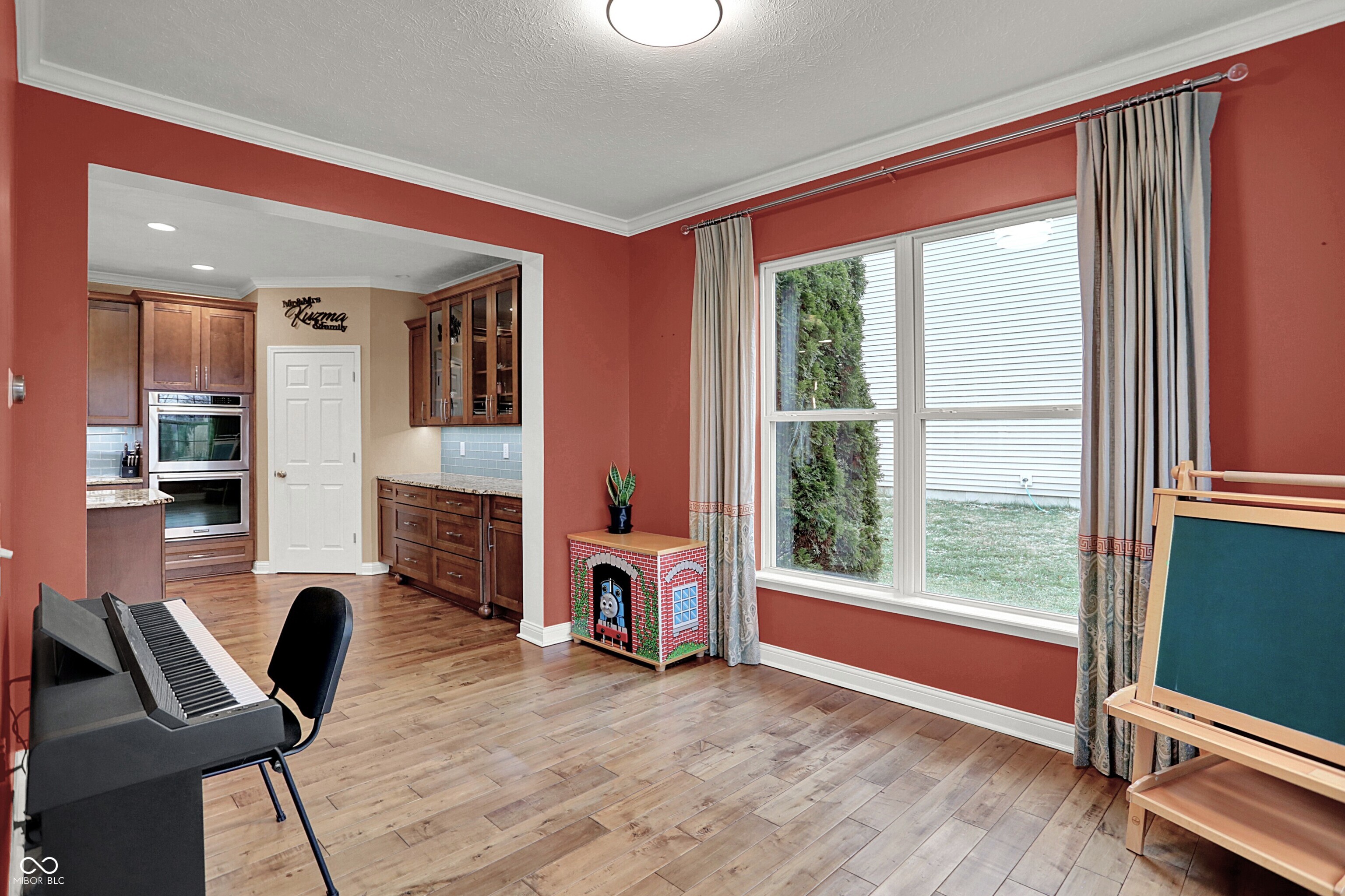 5812 Bluestem Court