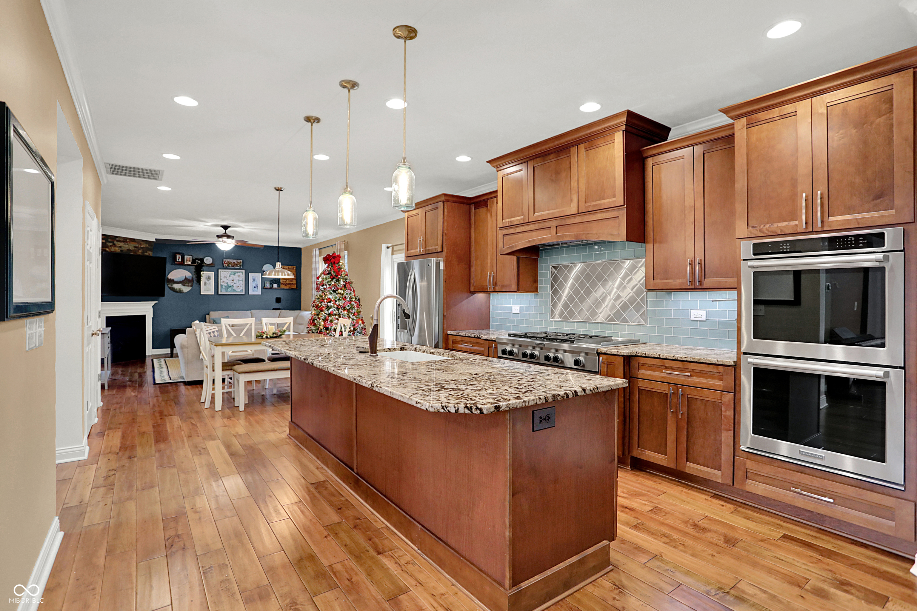5812 Bluestem Court