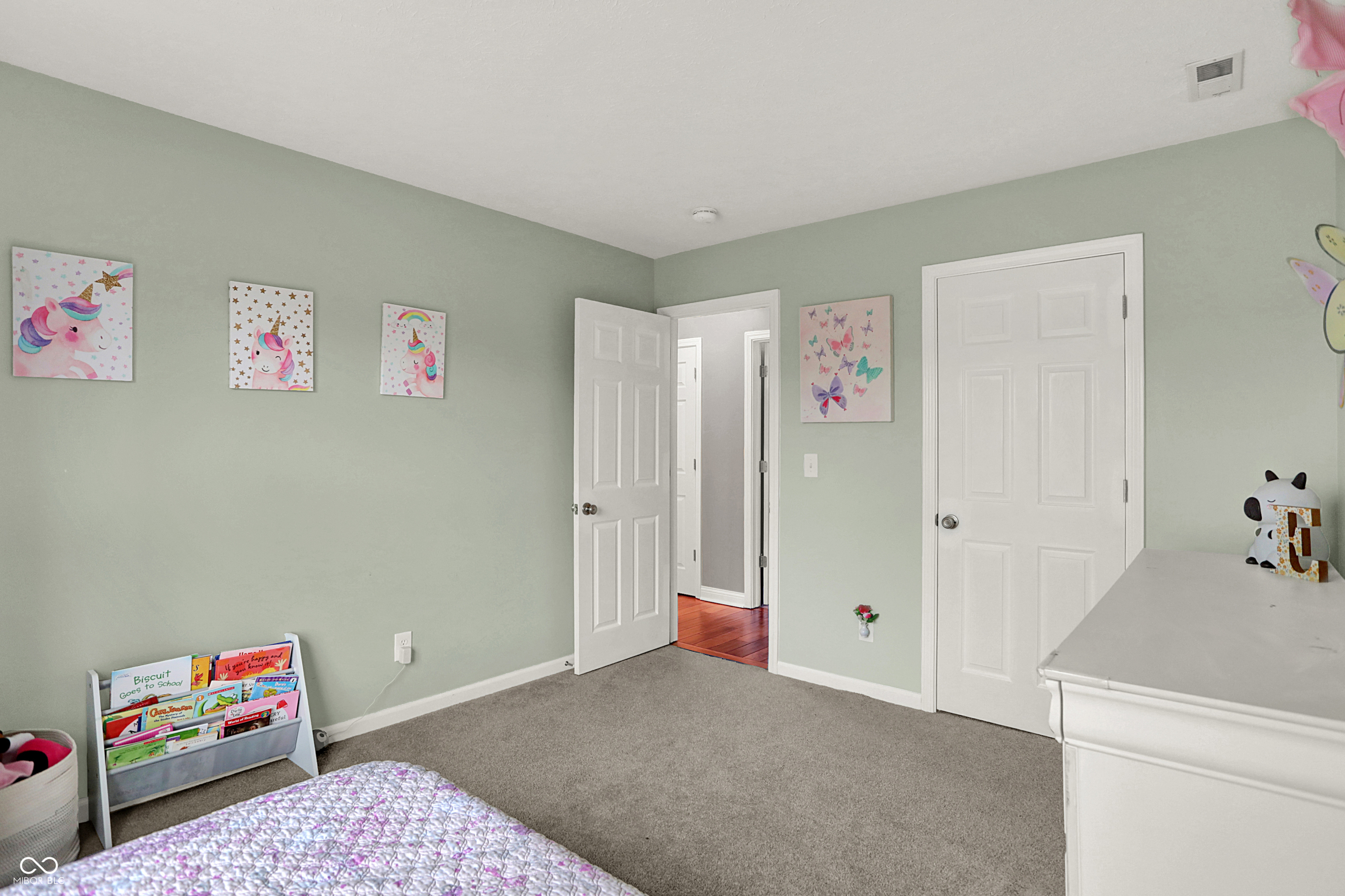 5812 Bluestem Court