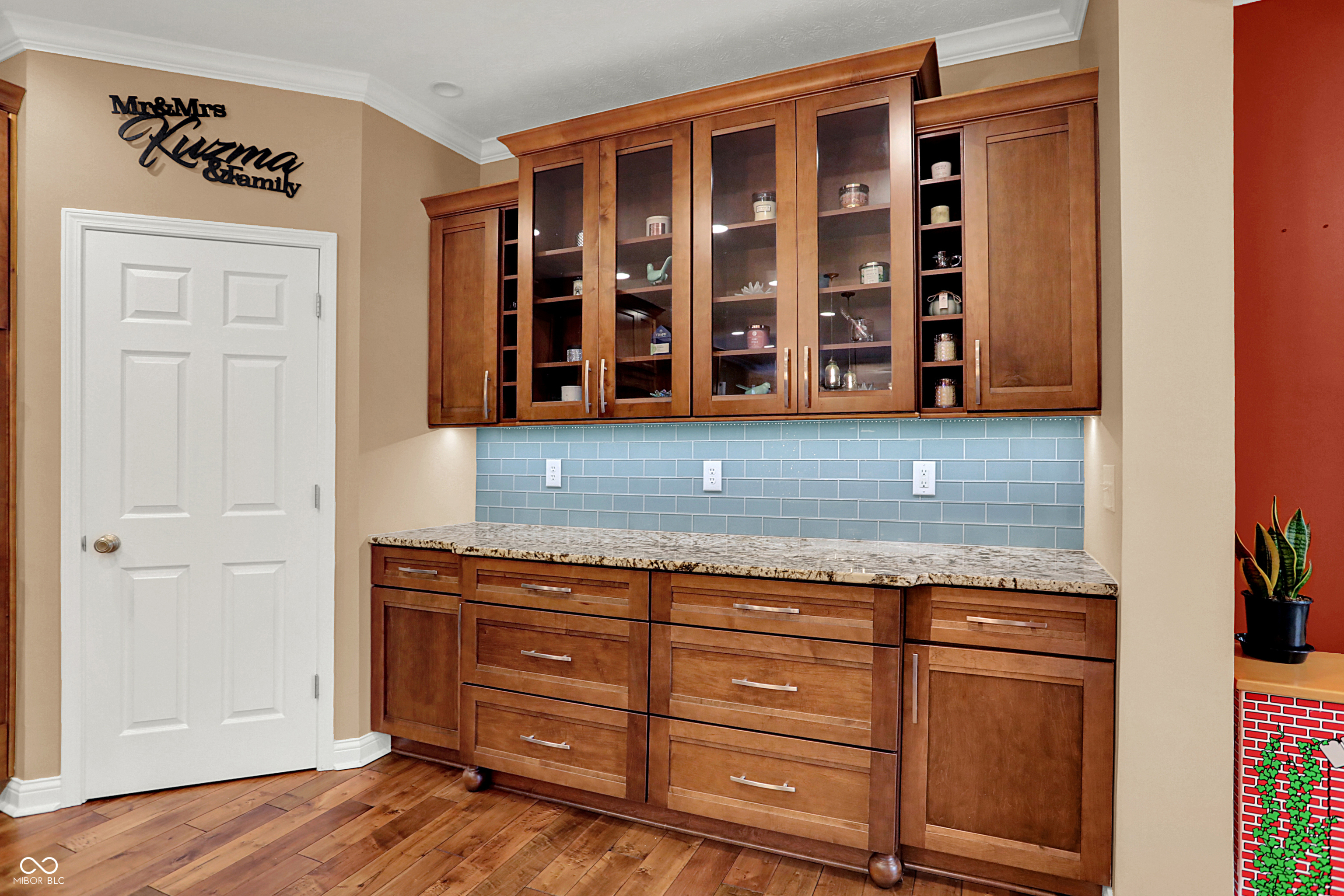5812 Bluestem Court
