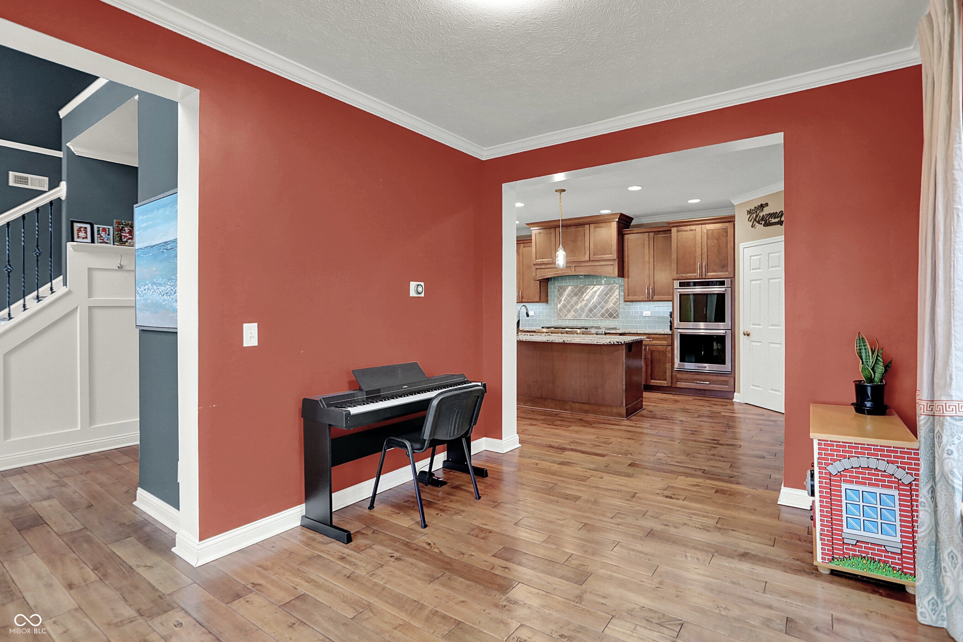 5812 Bluestem Court