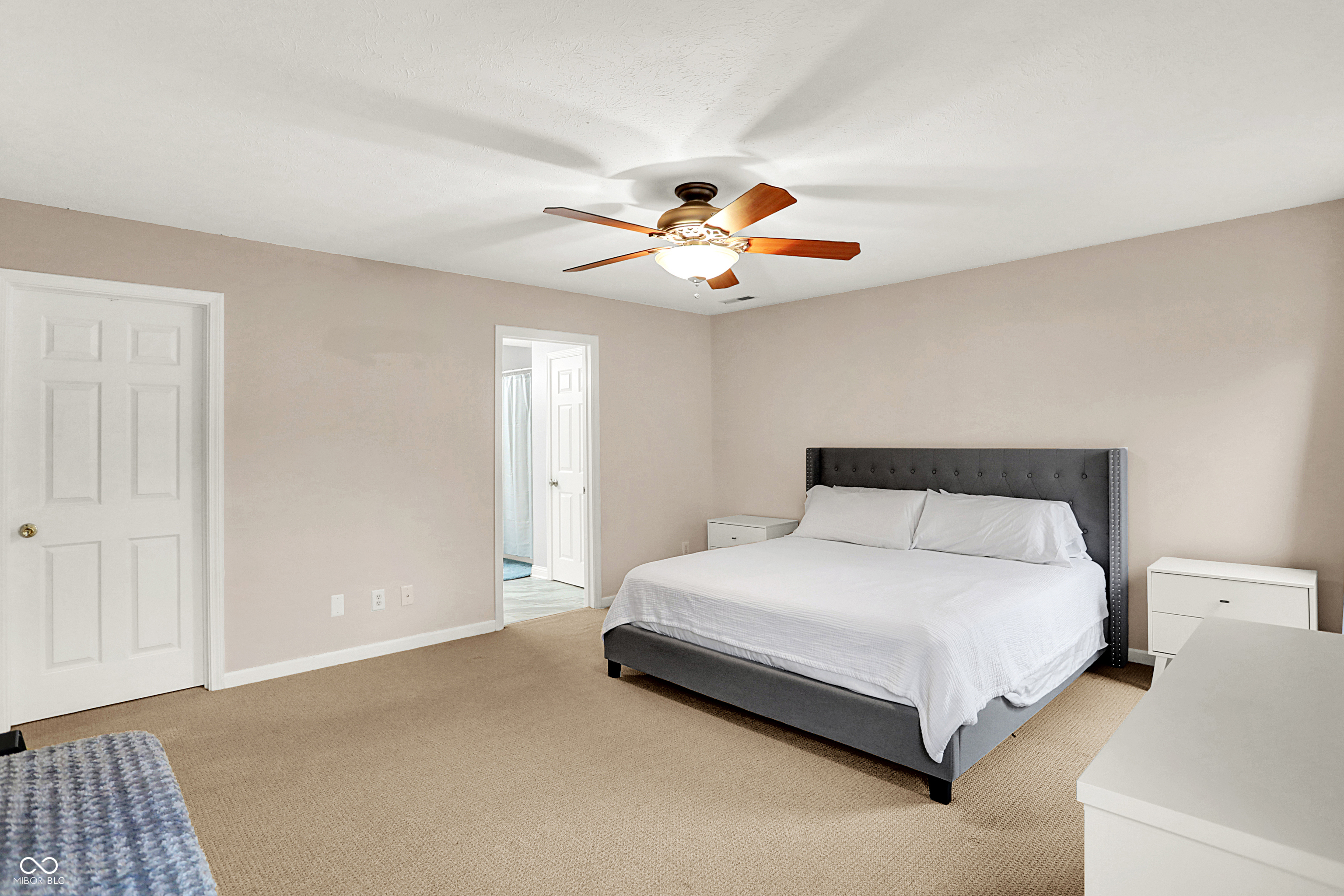 5812 Bluestem Court