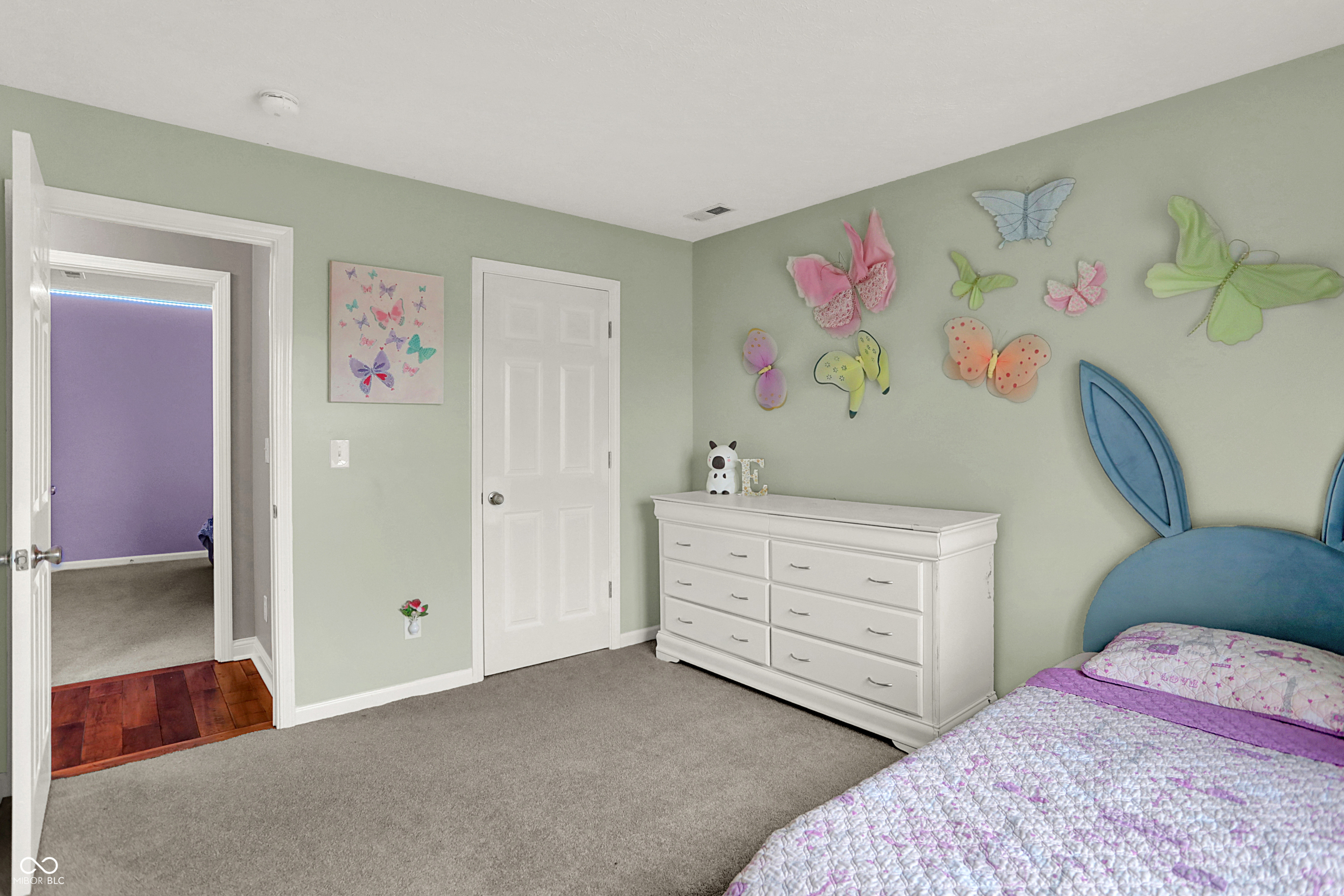 5812 Bluestem Court