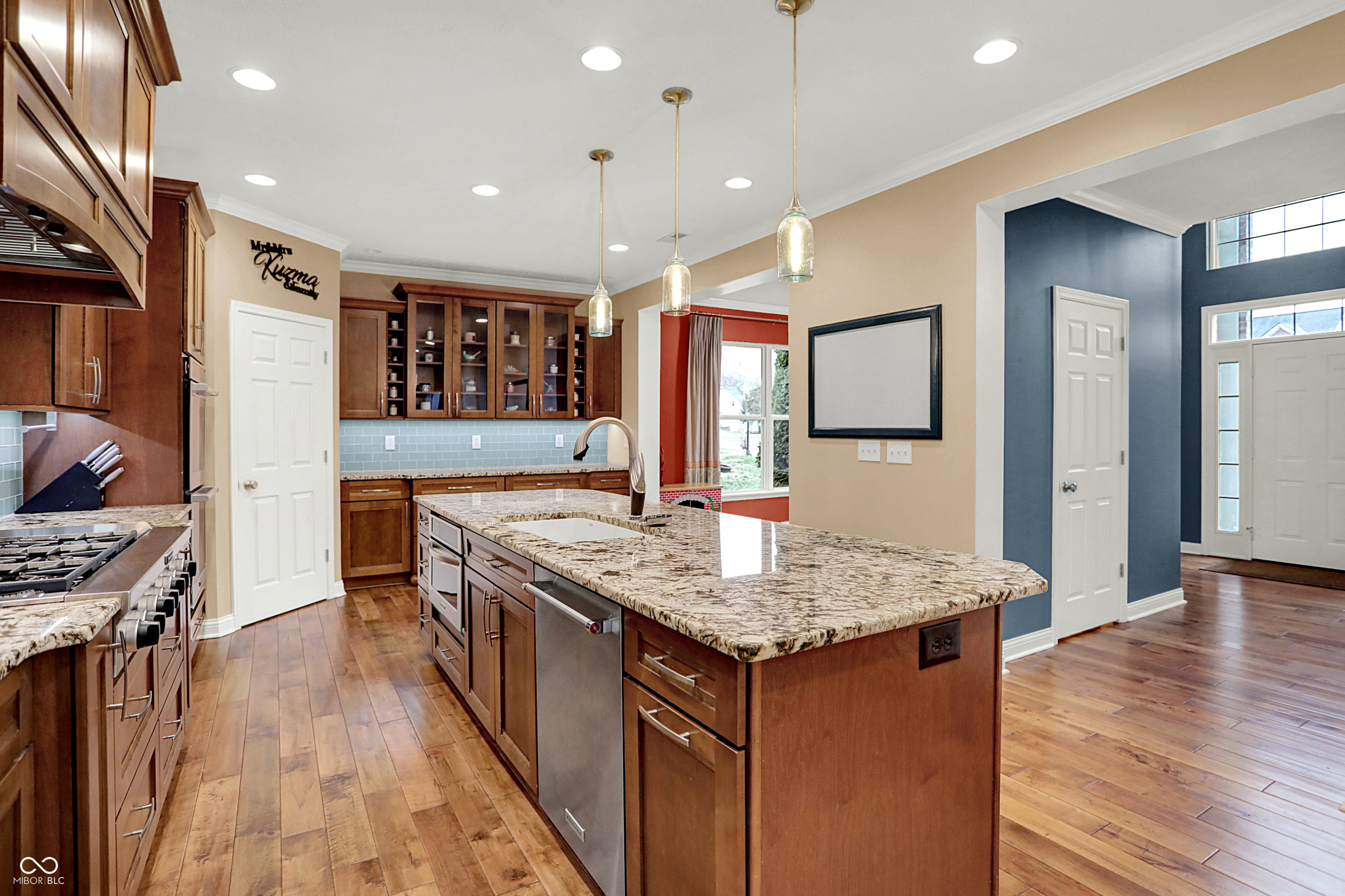 5812 Bluestem Court