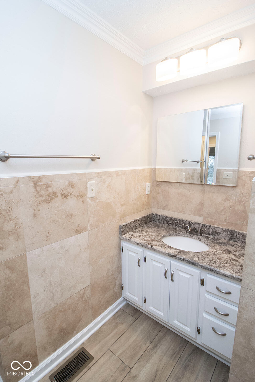 309 Baywood Court