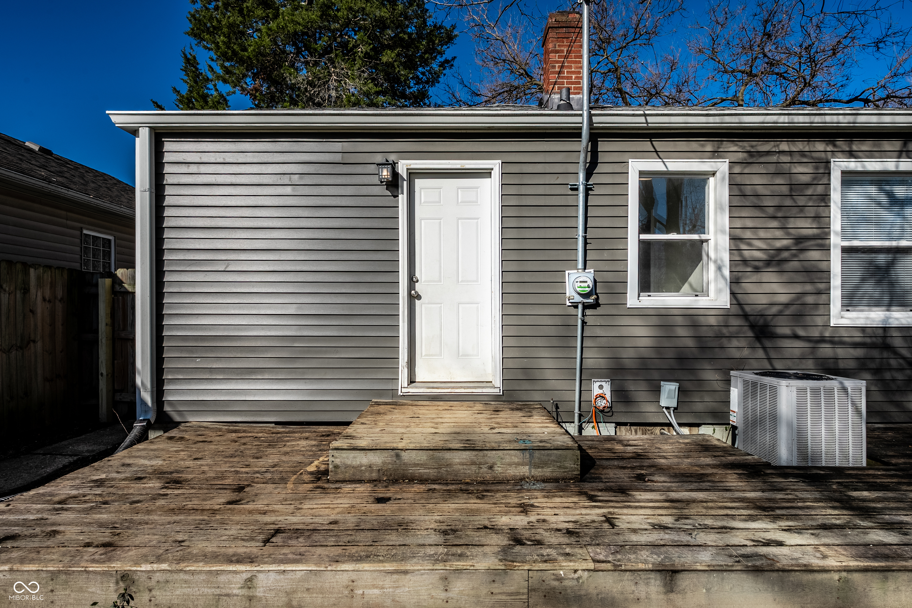 4413 Crittenden Avenue