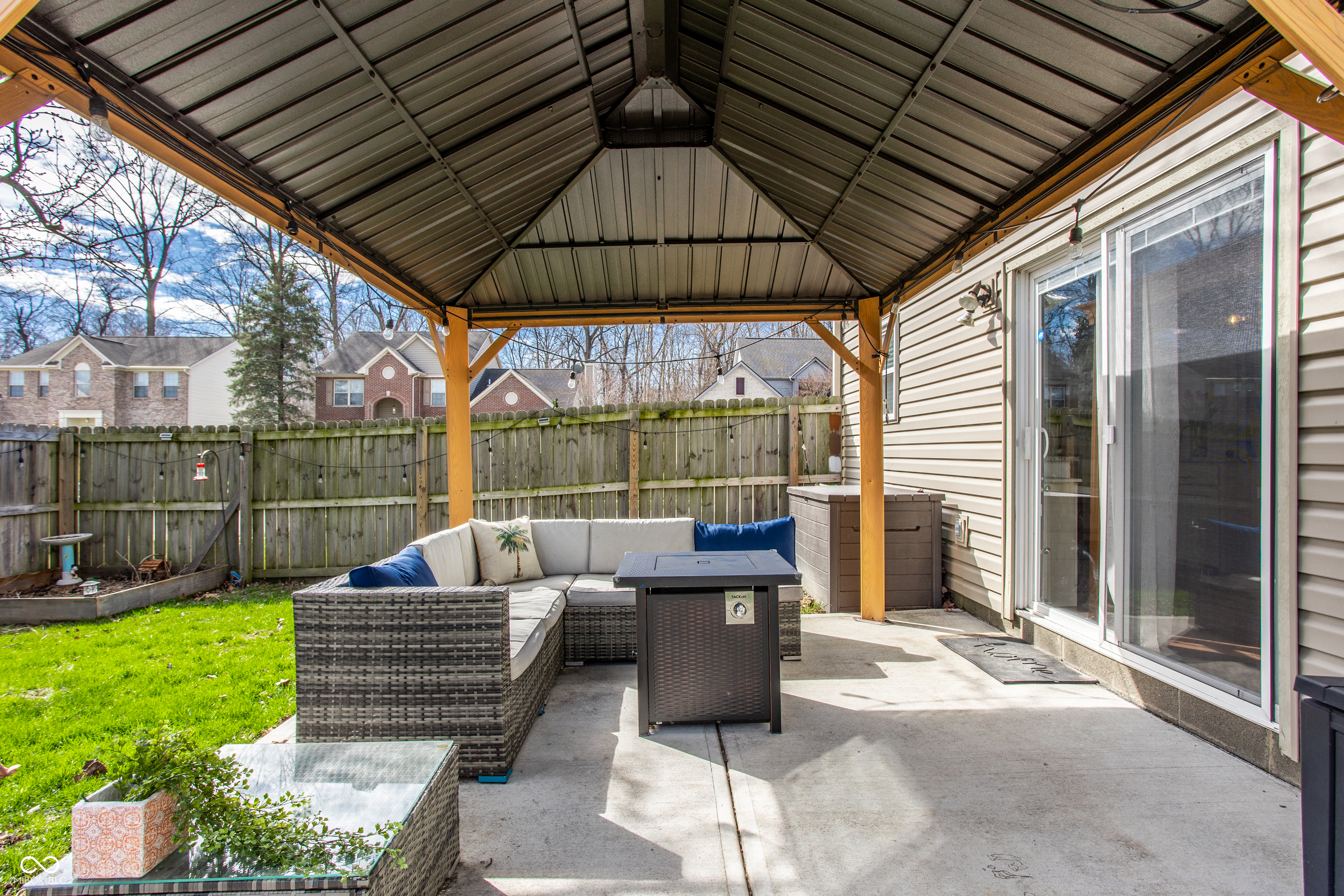 10899 Woodward Drive