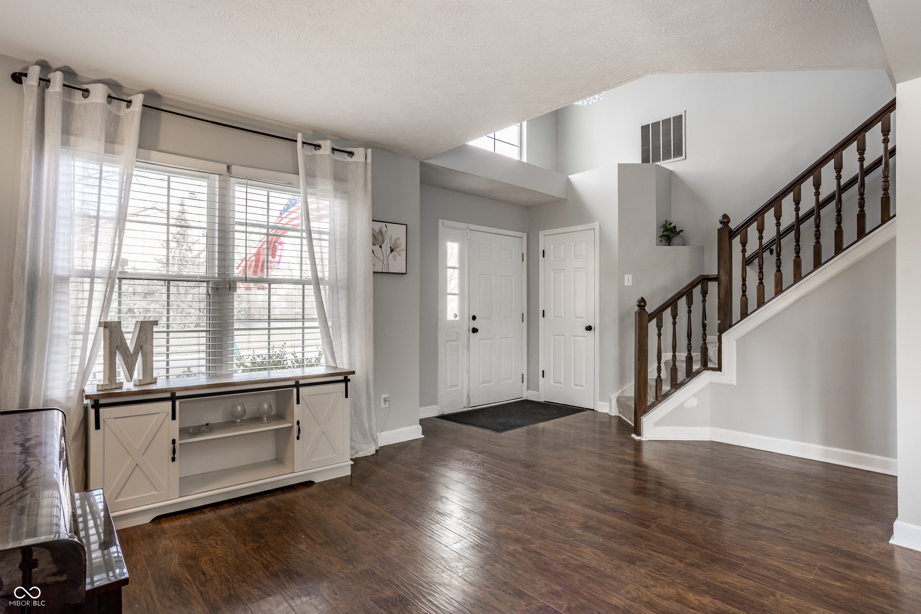 10899 Woodward Drive
