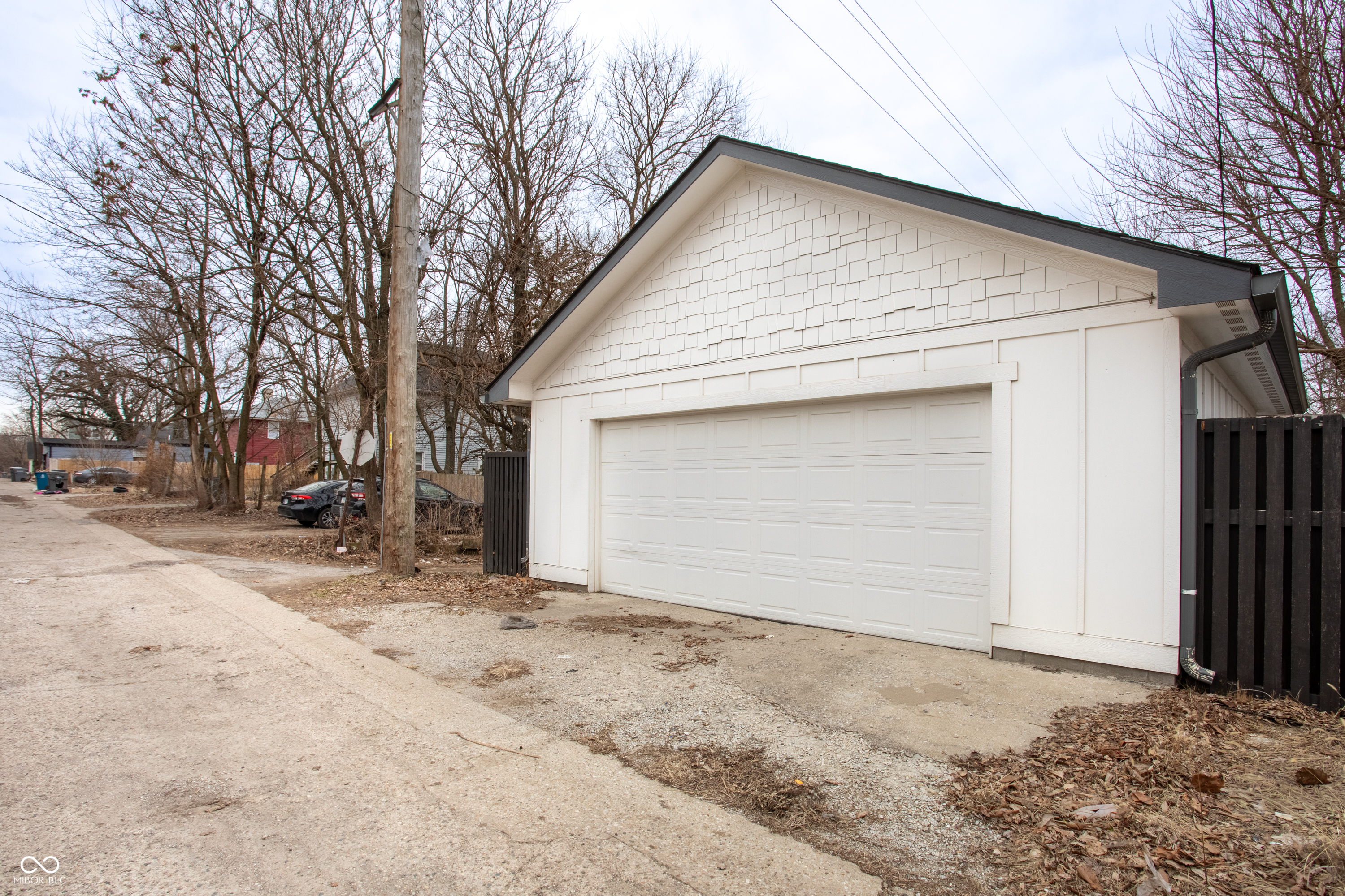 401 N Temple Avenue