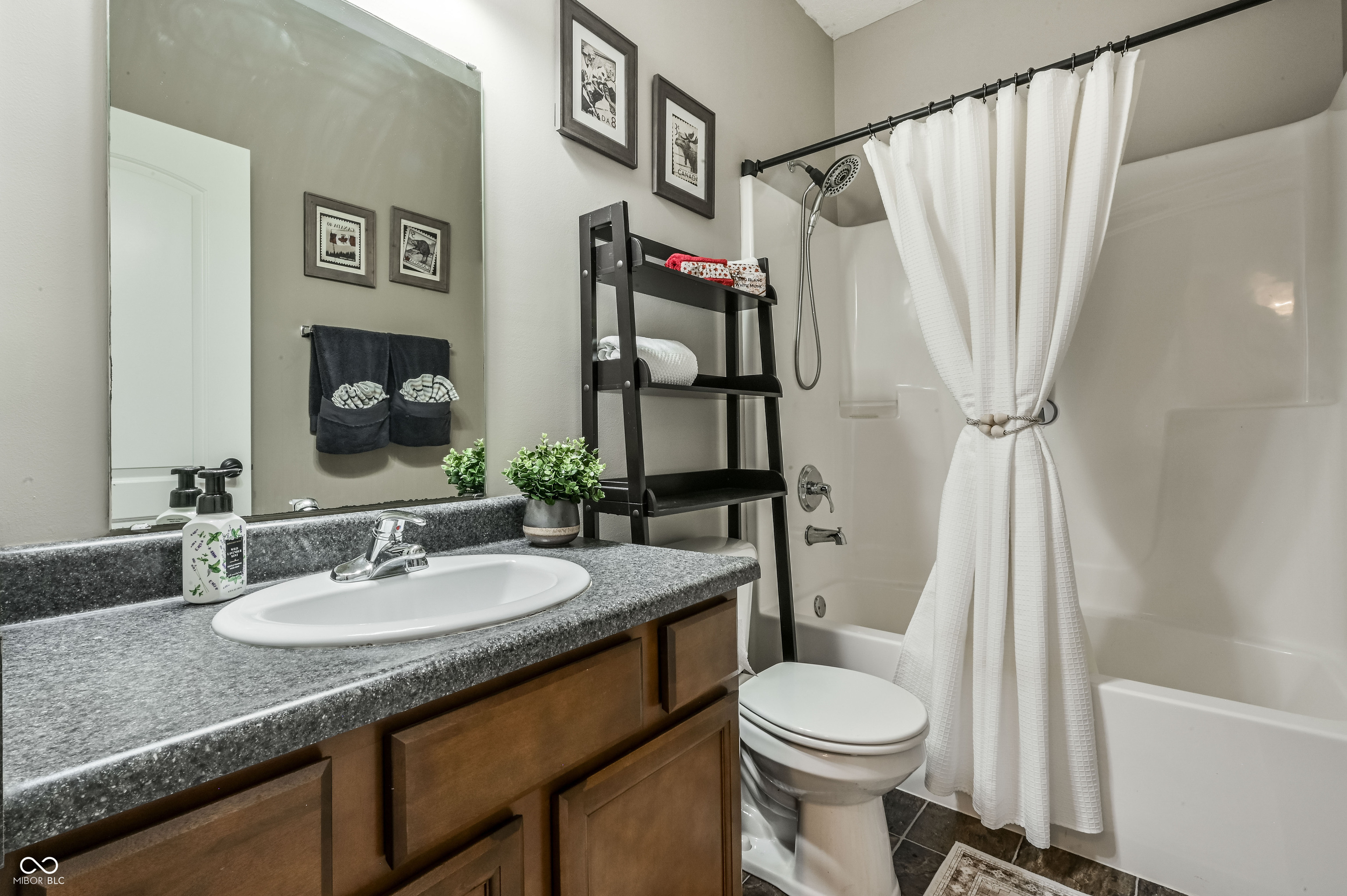 6432 W Waters Edge Court