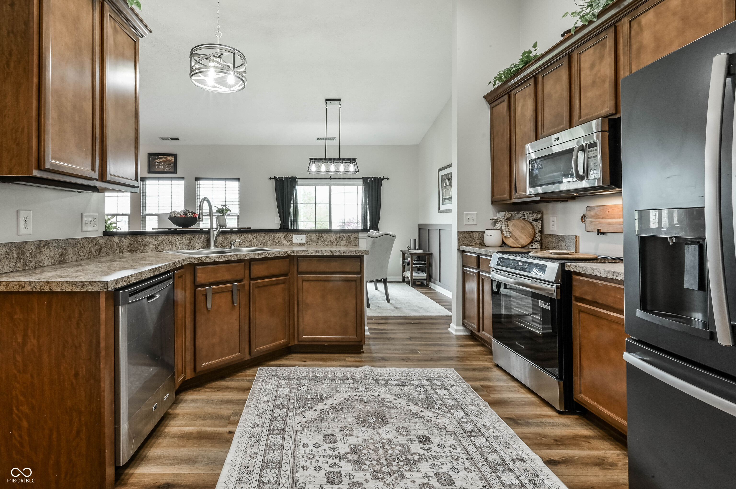 6432 W Waters Edge Court