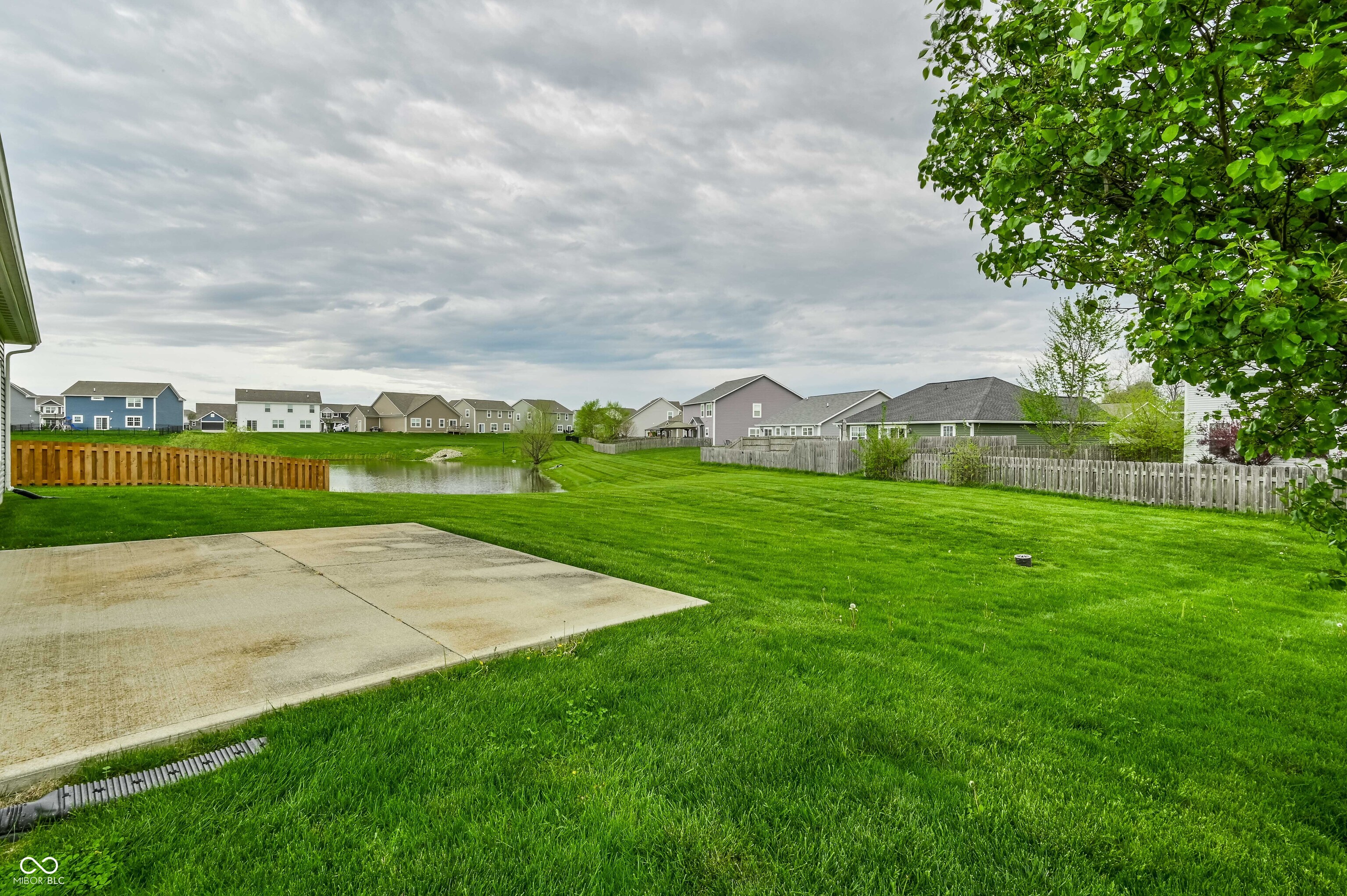 6432 W Waters Edge Court