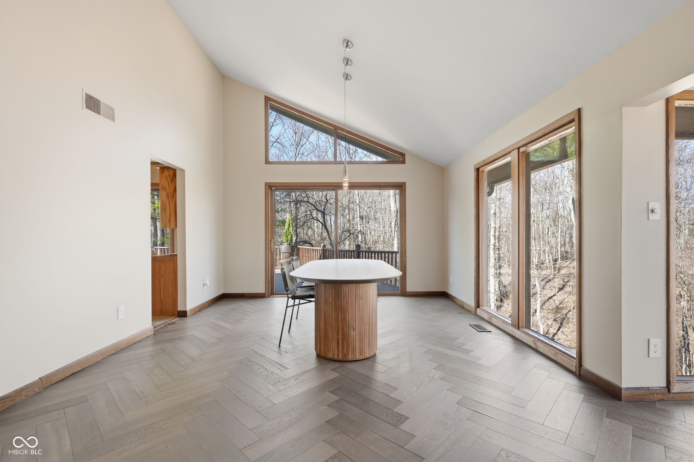 8245 Mud Creek Road