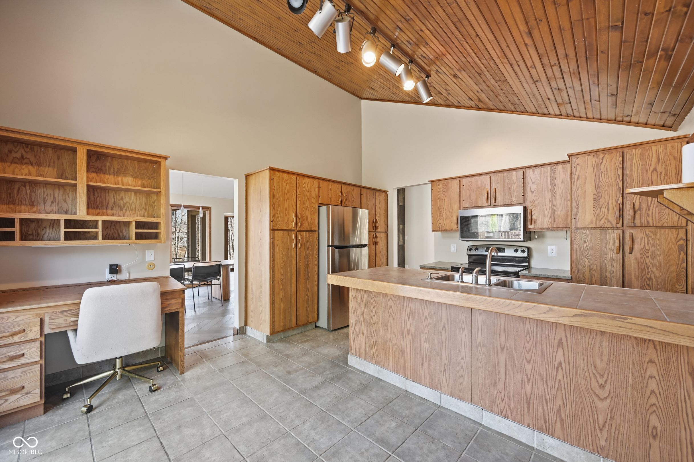 8245 Mud Creek Road